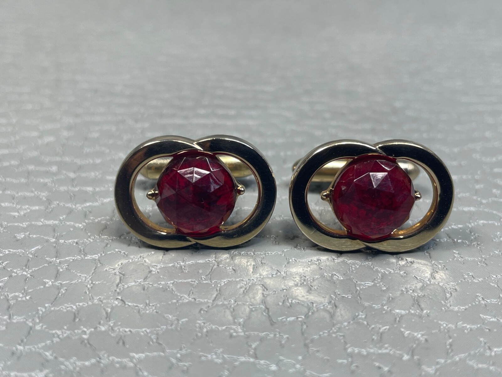 Vintage Double “O” Red Stone Yellow Gold Plated Cuff Links