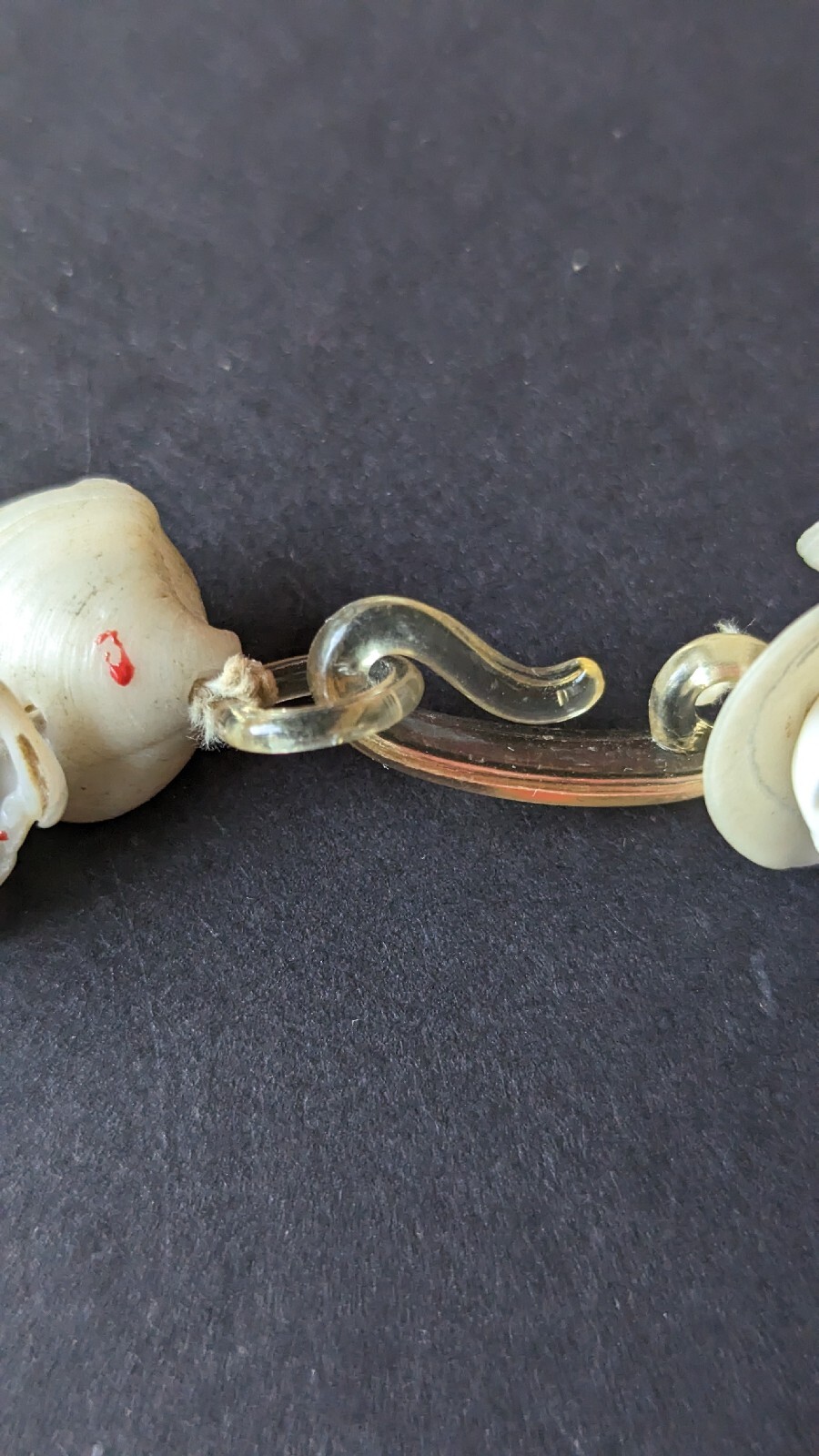 Vintage 16″ CHOKER White Art Deco Flower Shell Necklace Beach Momi Jewelry as is