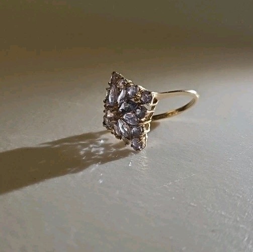 Vintage Violet And Blue Gold Tanzenite Ring