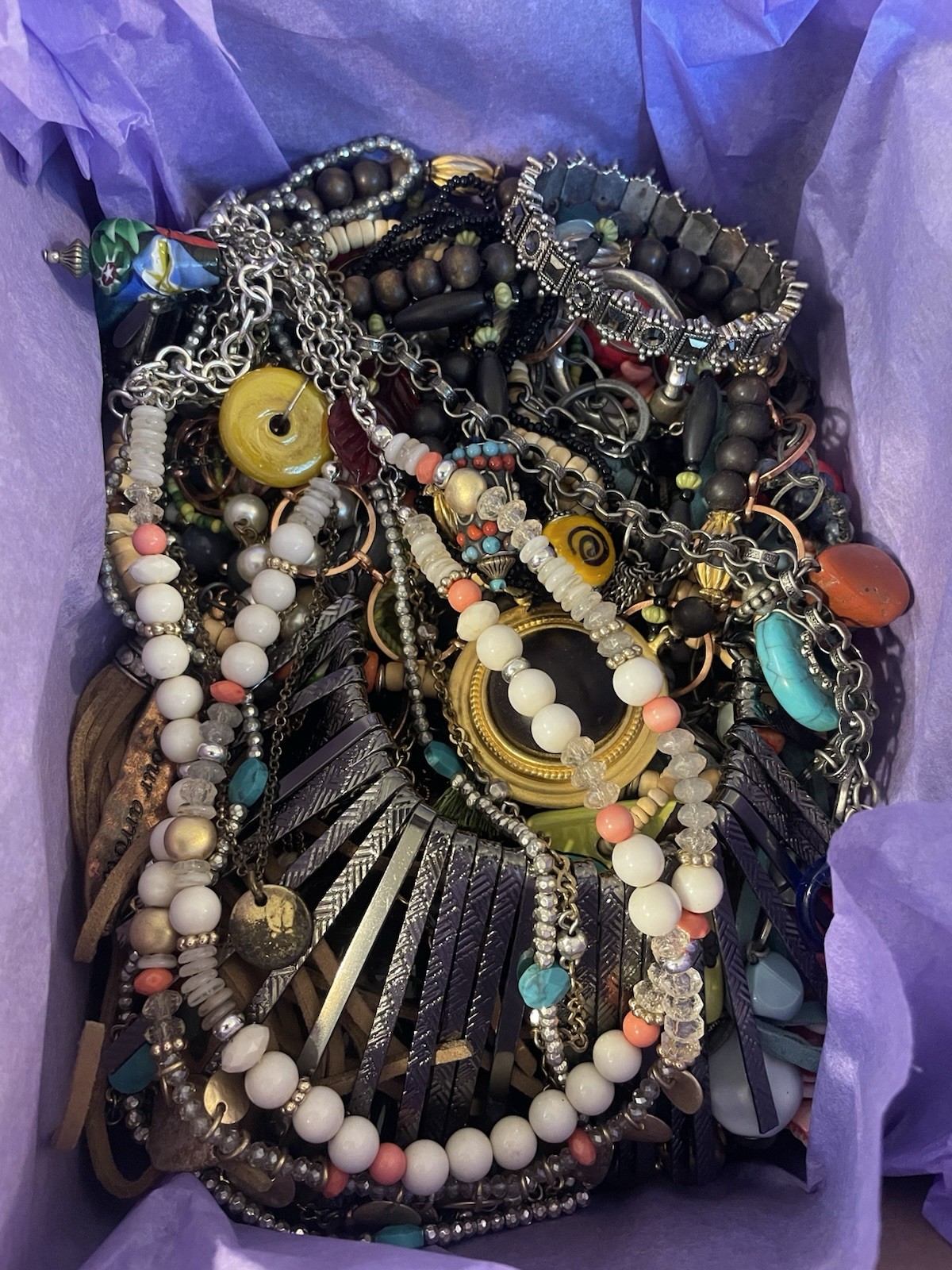 Lot 86 Vintage To Now Jewelry To Wear Sell Or Repurpose – 5.5 Lbs