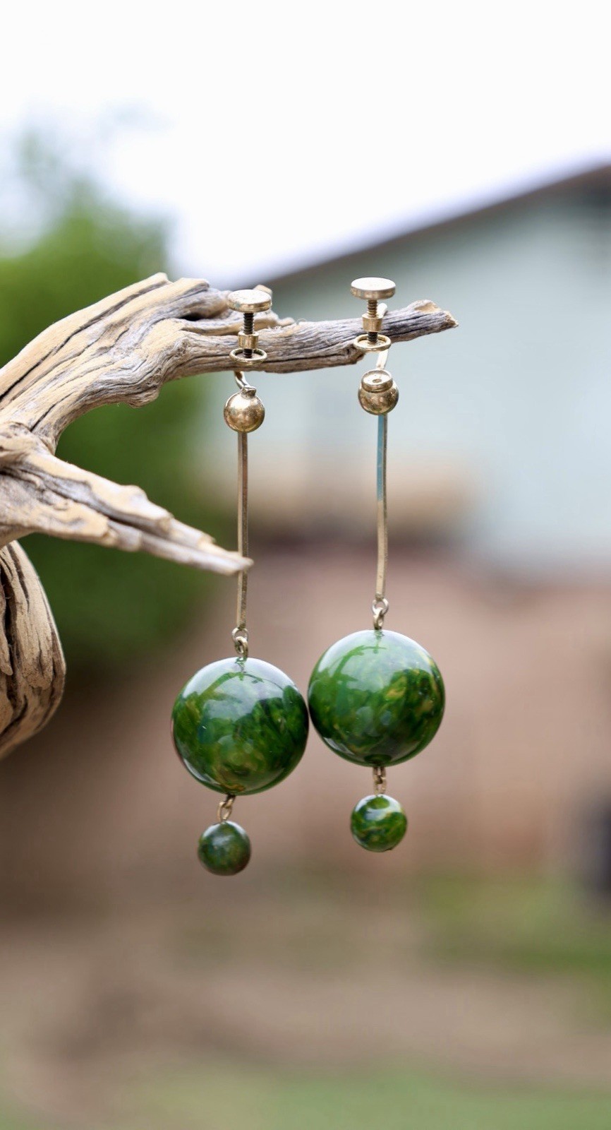 Green Bakelite Dangle Earrings Screwback 12K Gold Filled Marbled Ball Drop 1940s