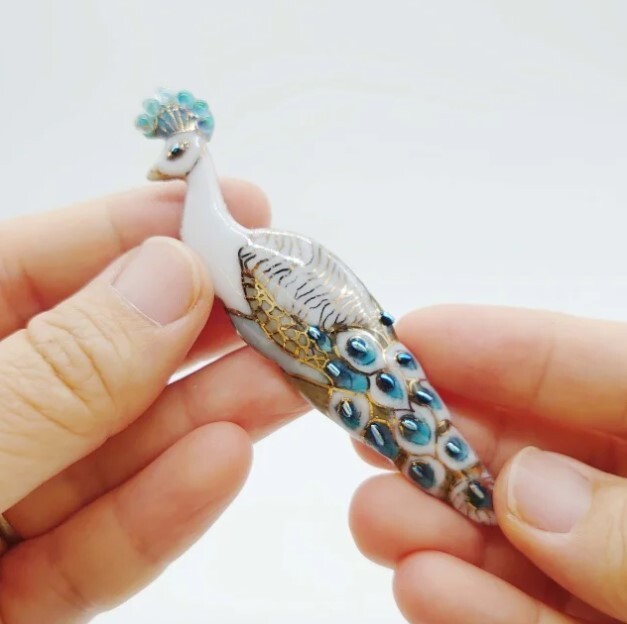 White Peacock – Japanese cloisonné enamel Pin Brooch Made-to-order NEW
