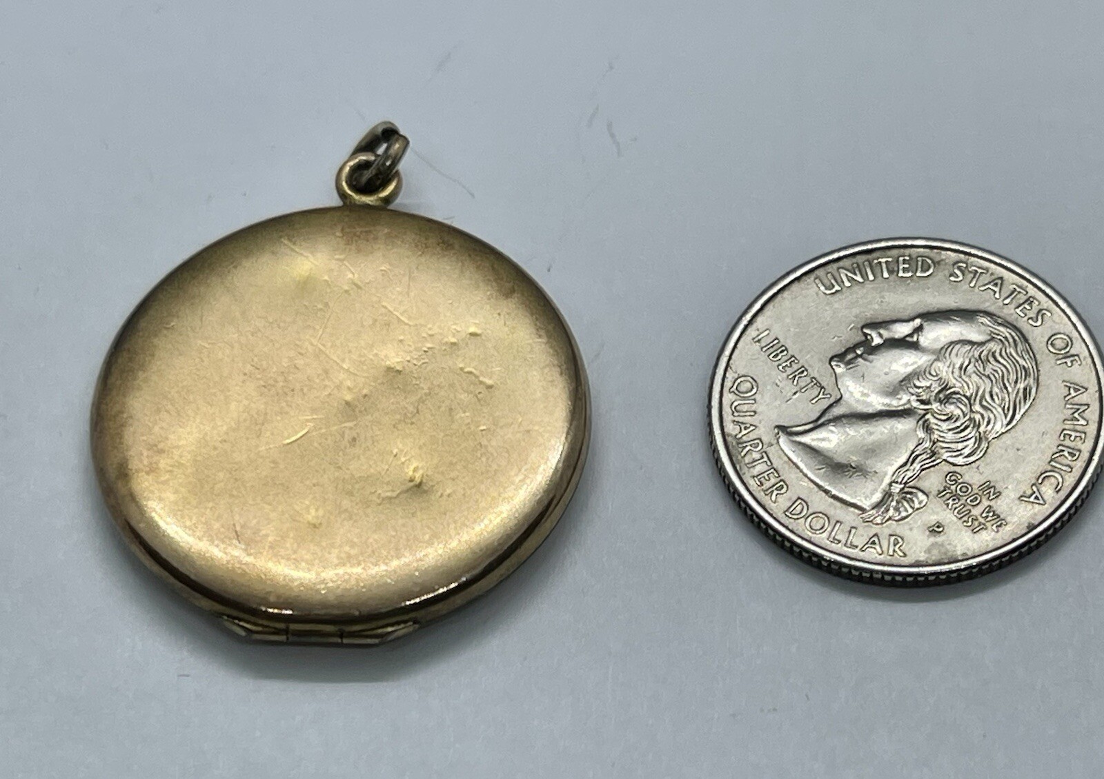 Antique Art Nouveau Rolled Gold Stars Round Locket Pendant with 8 Paste Stones
