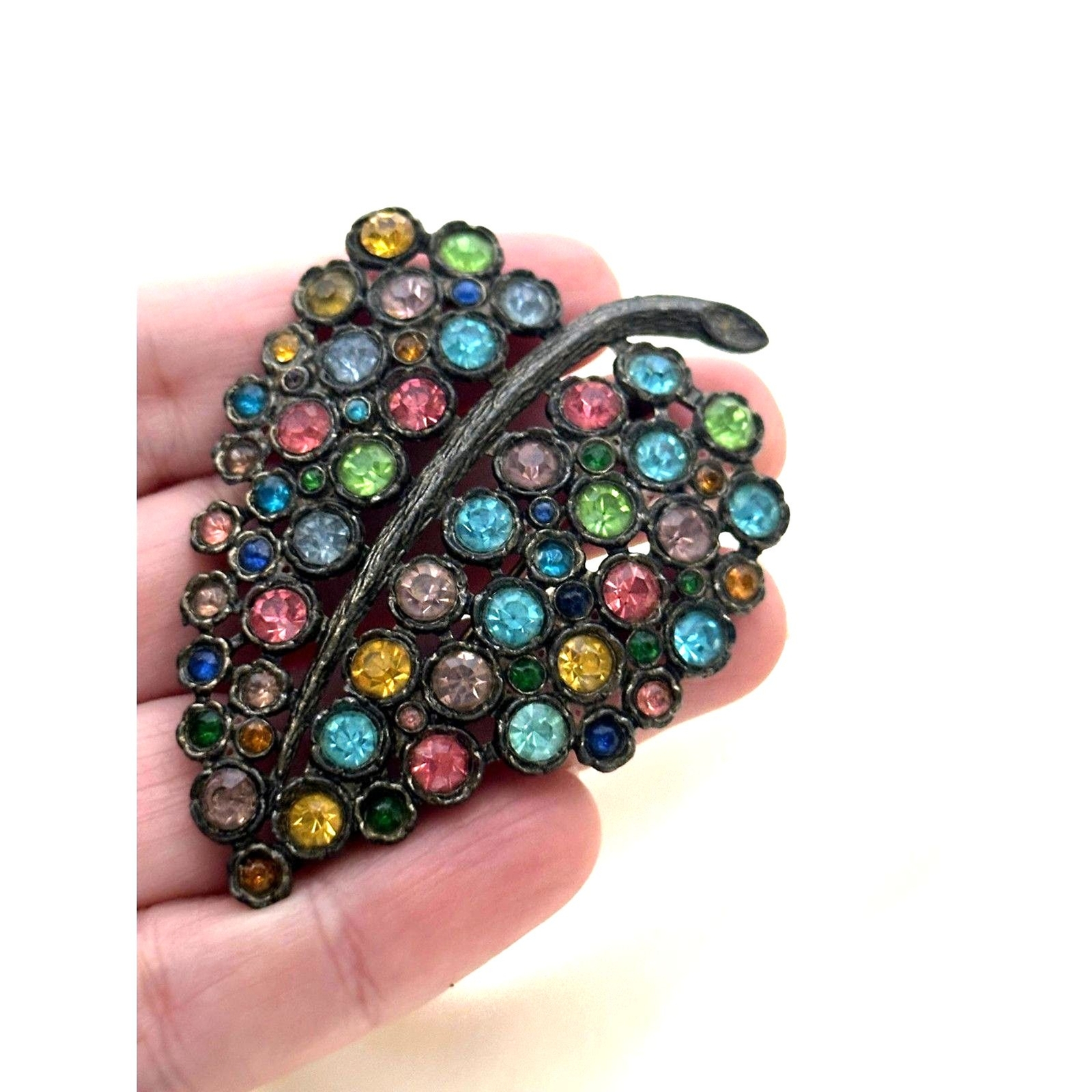 Little Nemo Leaf Brooch L/N Signed Colorful Rhinestone Pot Metal