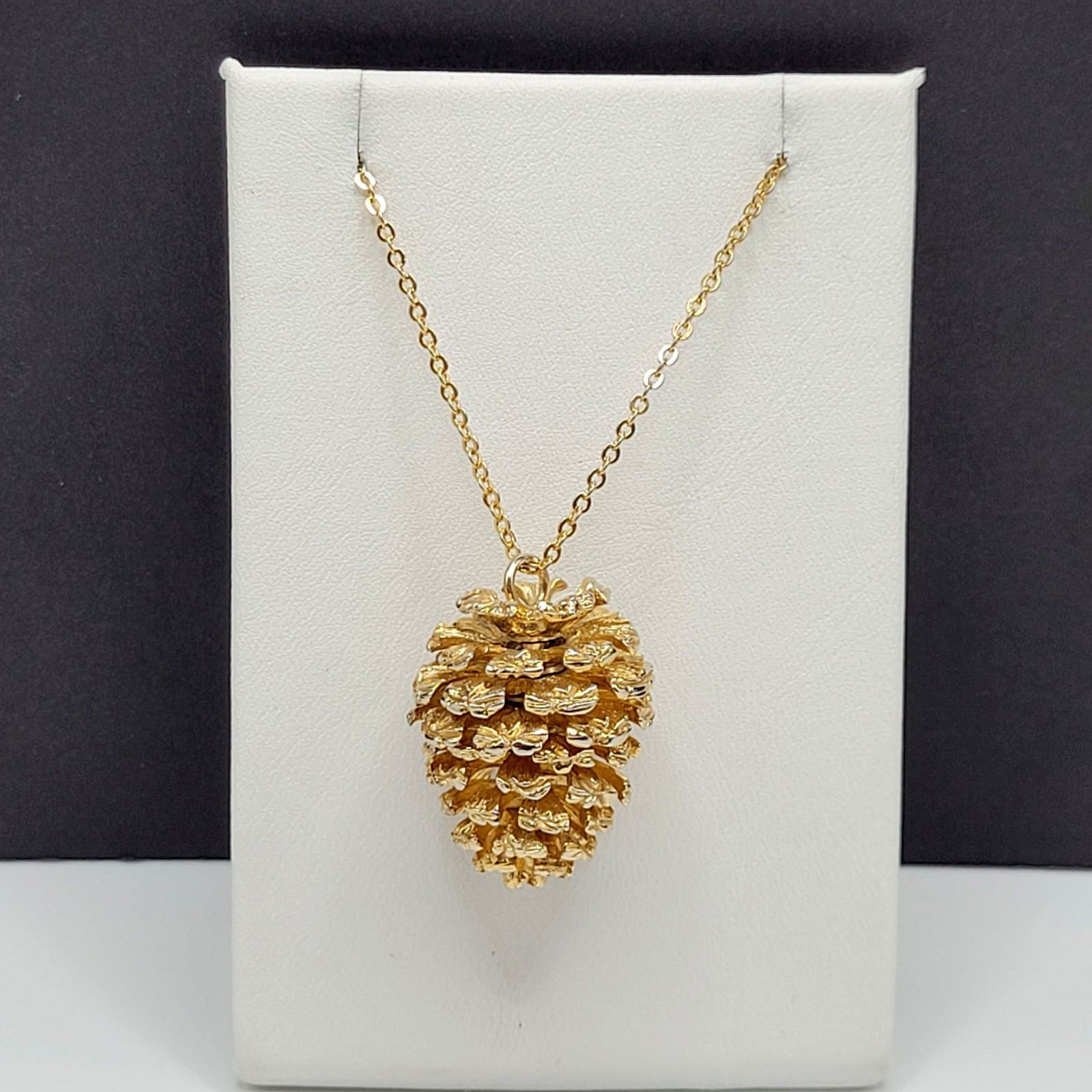 Pinecone Articulated Pendant w Chain Woodland Holiday Nature Gold Tone Necklace