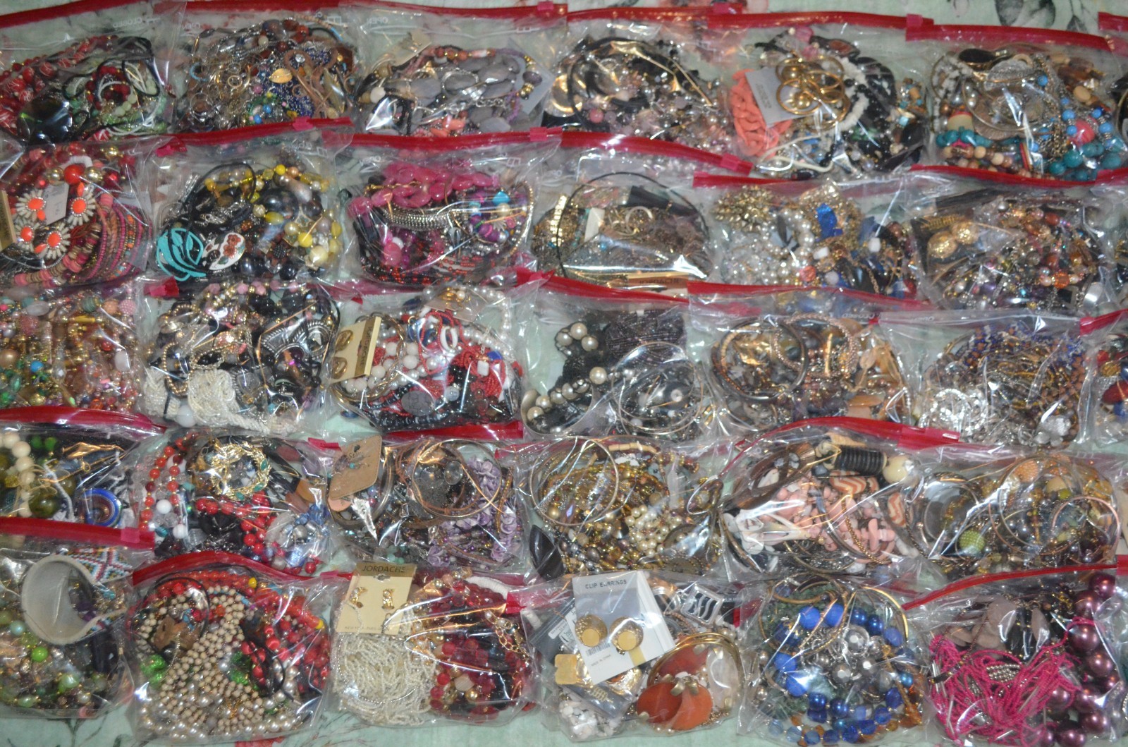 Jewelry Lot ​1 LB Vintage to Modern Costume Estate Mix Wearable Pieces