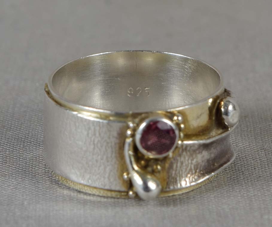 Vintage sterling silver RING pink garnet Size 8.25