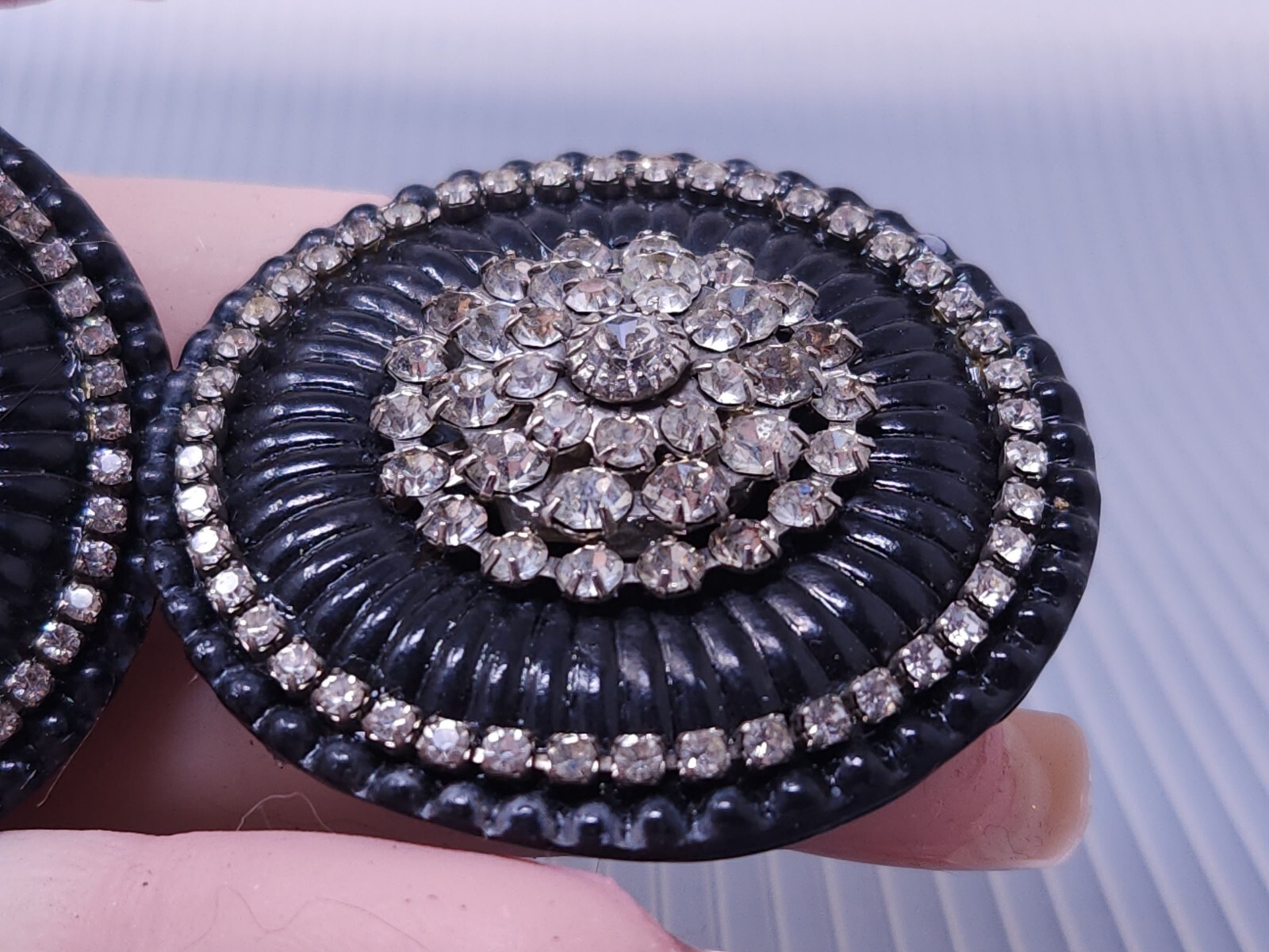 Vintage Jeff Lieb White Rhinestone Black Lucite Round Clip on Earrings