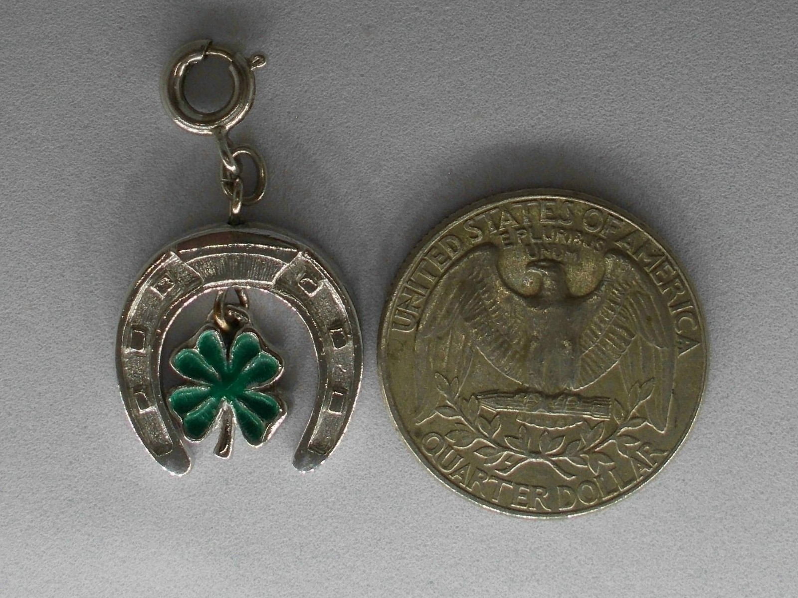 VTG MONET~LUCKY CHARM HORSESHOE & Dangling 4 LEAF CLOVER Clip-On Silver Tone
