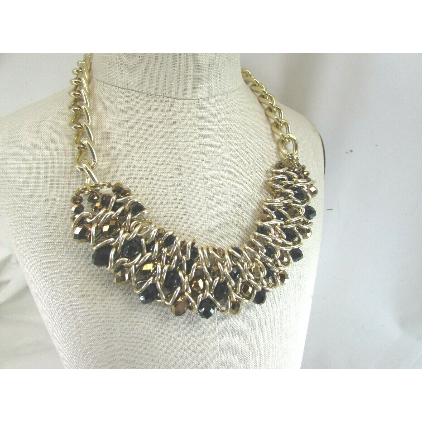 Aurora Borealis Faux Onyx Statement Necklace Gold Tone Chain Collar 52630