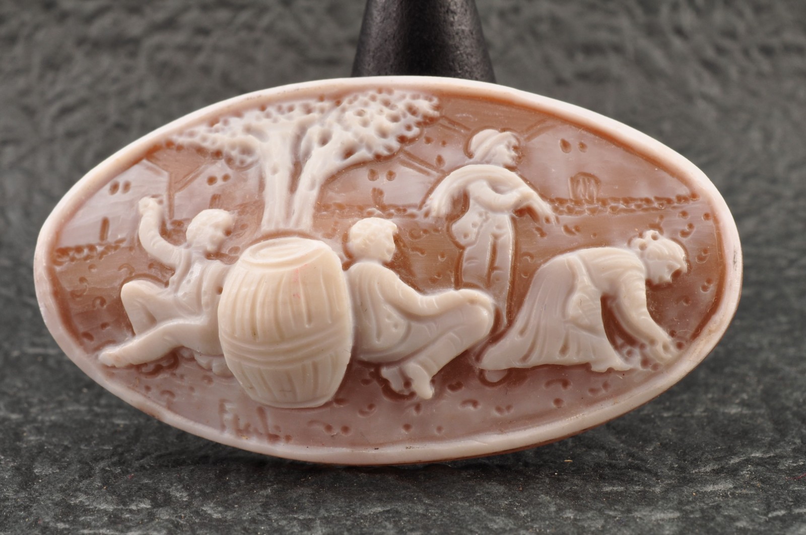 Vintage oval shell cameo carved “gleaning” (35.0ct) sign by artist with package