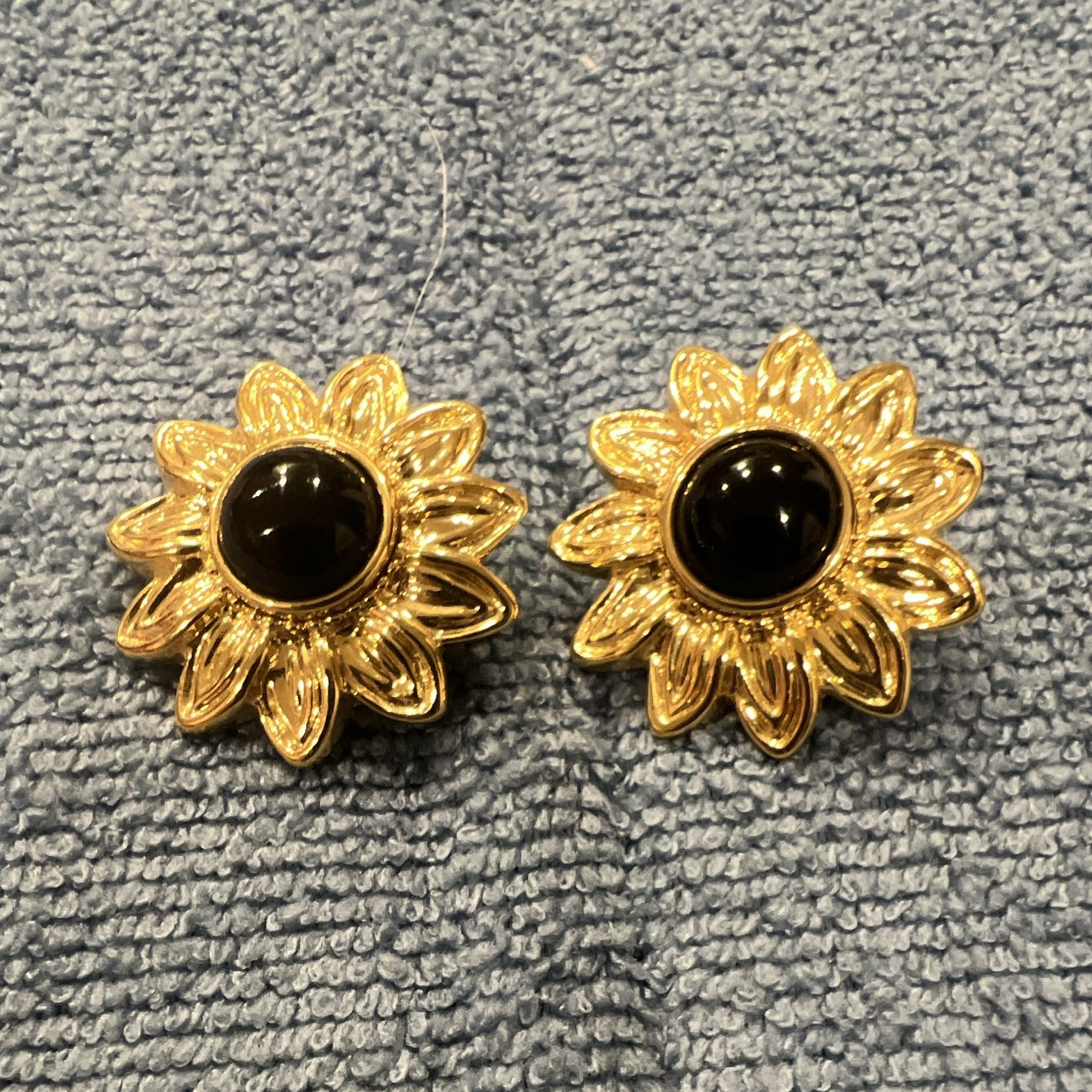 Joan Rivers Gold Tone Earrings Mixed Lot 4 Pairs Flower Black Cabochon