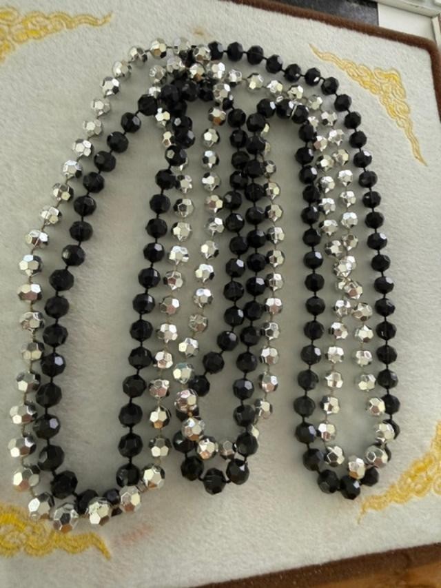 26″ continuous loop / no clasp, lightweight plastic faceted bead necklace in bla