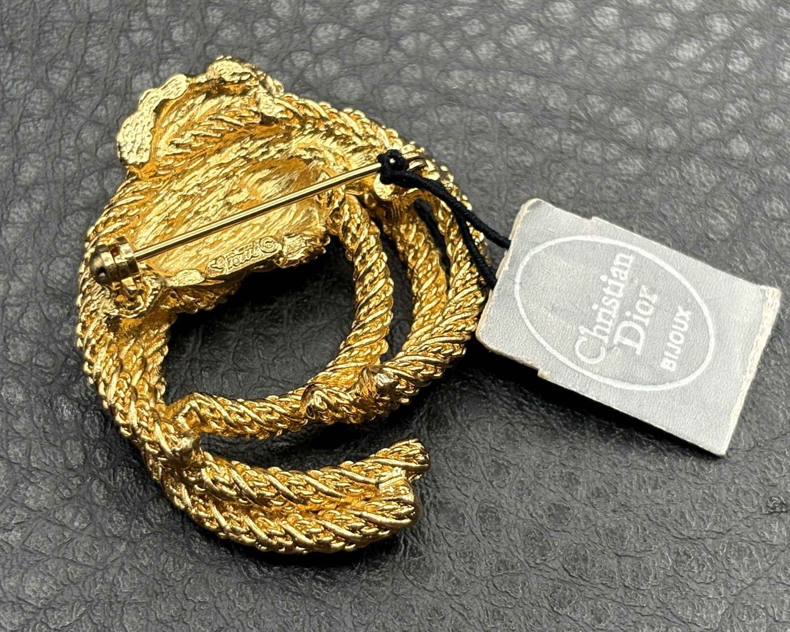Christian Dior Grosse Designer Gold Tone Twisted Rope Brooch Vintage Bijoux Tag
