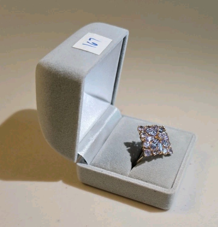 Vintage Violet And Blue Gold Tanzenite Ring