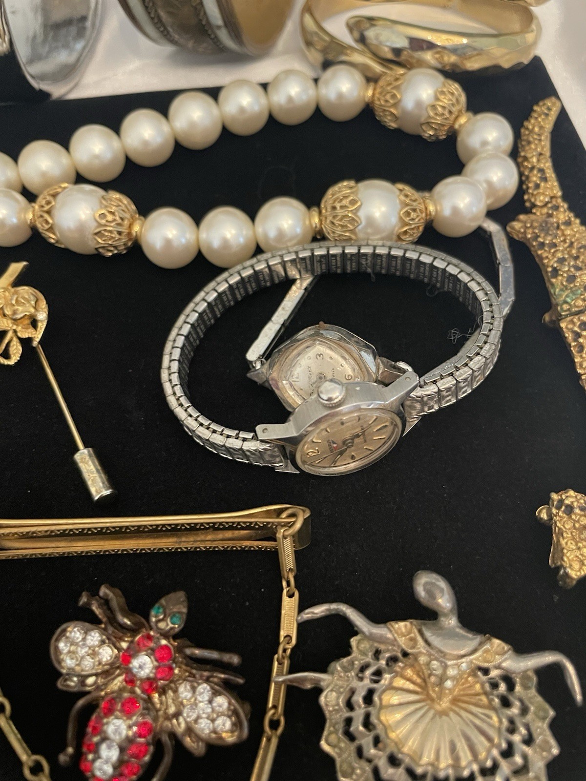 Junk Jewelry FOR CRAFTS WEAR PICS 1 & 2 Necklaces Watches Brooch Some SIGNED #3