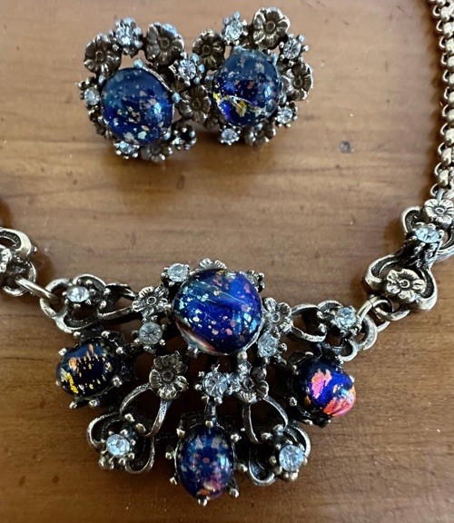 Vintage 1940’s Coro necklace earring Set, Dragons breath, rare find vintage