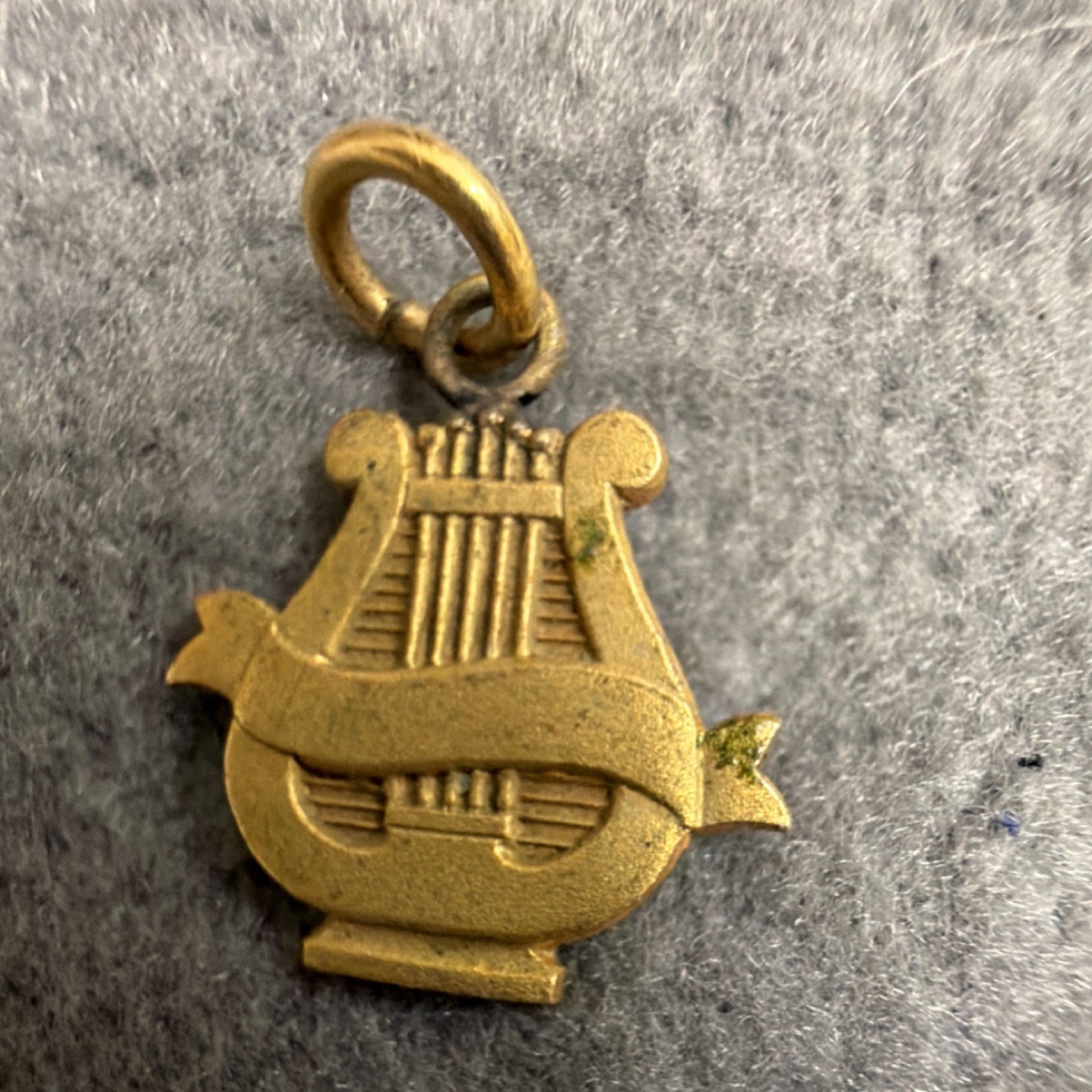 Vintage Gold Tone Lyre Music Charm Pendant Metal No Stone Unisex Adults