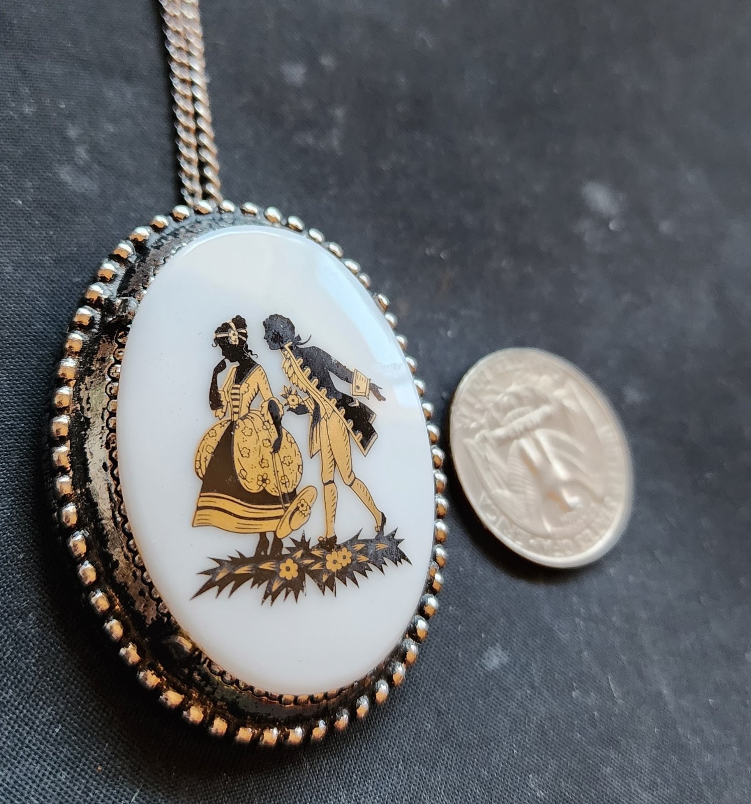 Vintage Victorian Lovers Shy Cute Courting Scene Cameo Pendant Necklace NOS