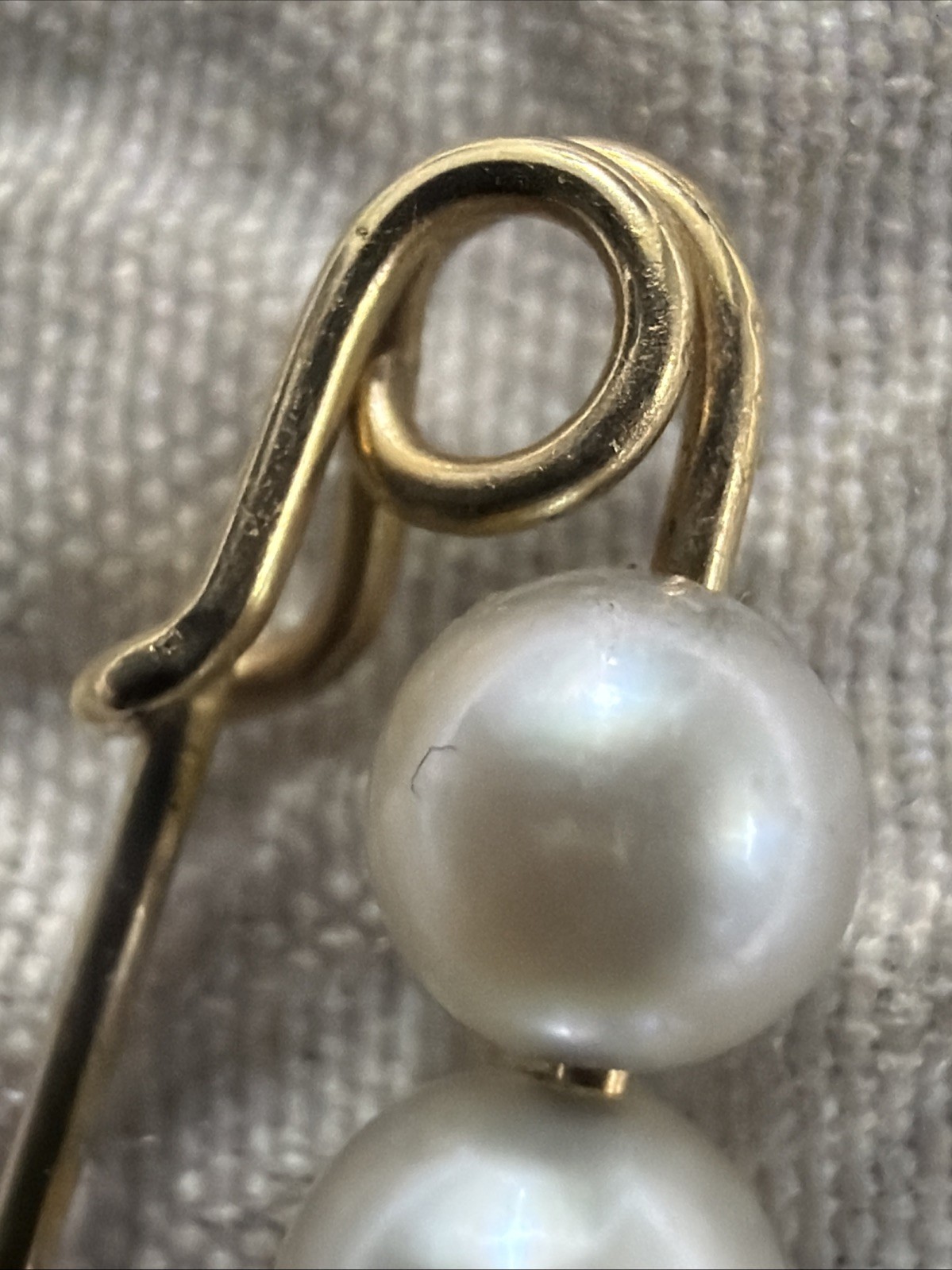 Vintage or Antique Pearl Safety Gold Tone Pin Brooch 5 Genuine Pearls 4 mm