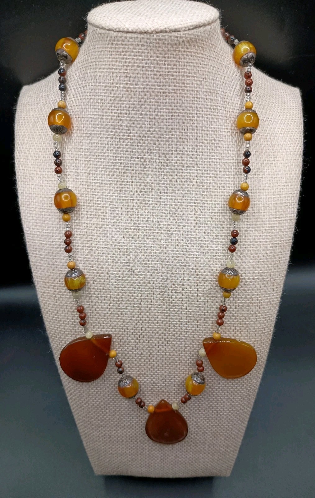 Vintage Golden Brown Glass Teardrop Beaded Necklace Silver Tone 22″