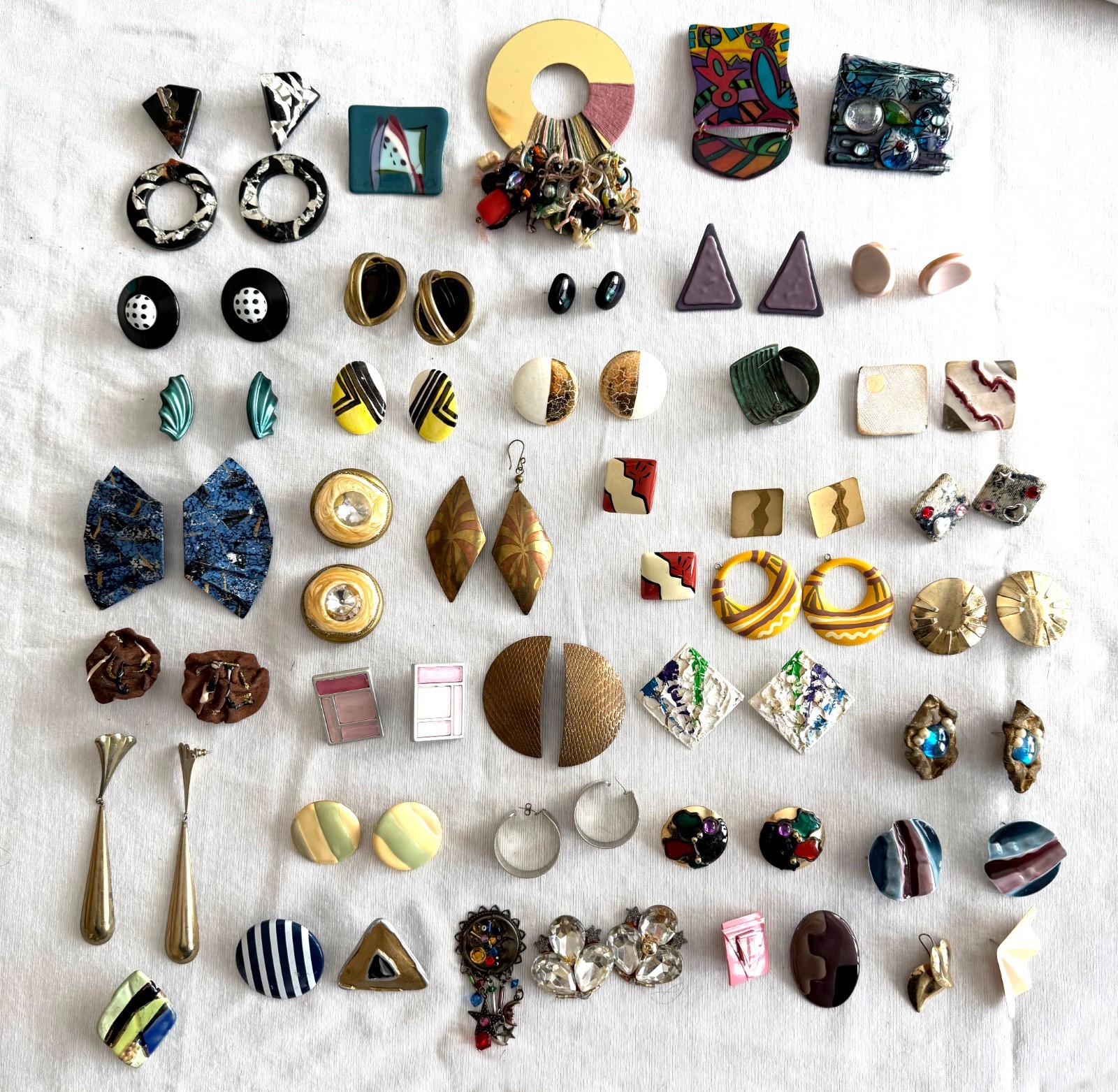 25 Vintage enamel retro earrings collection clip pierced 1980’s mod jewelry lot