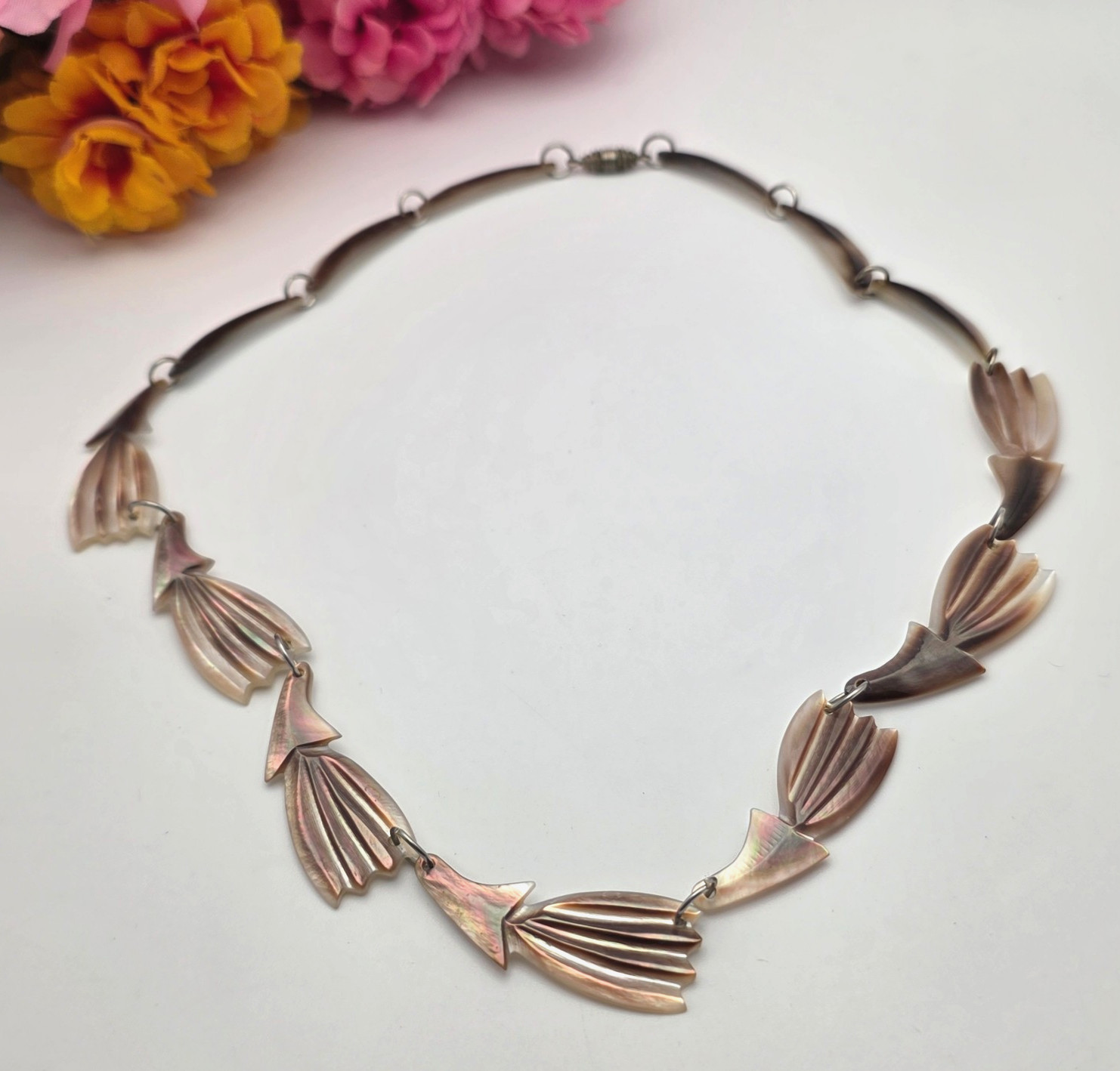 Vintage Black Lip Mother Of Pearl Shell Necklace Carved Fan Link 20 In Tropical