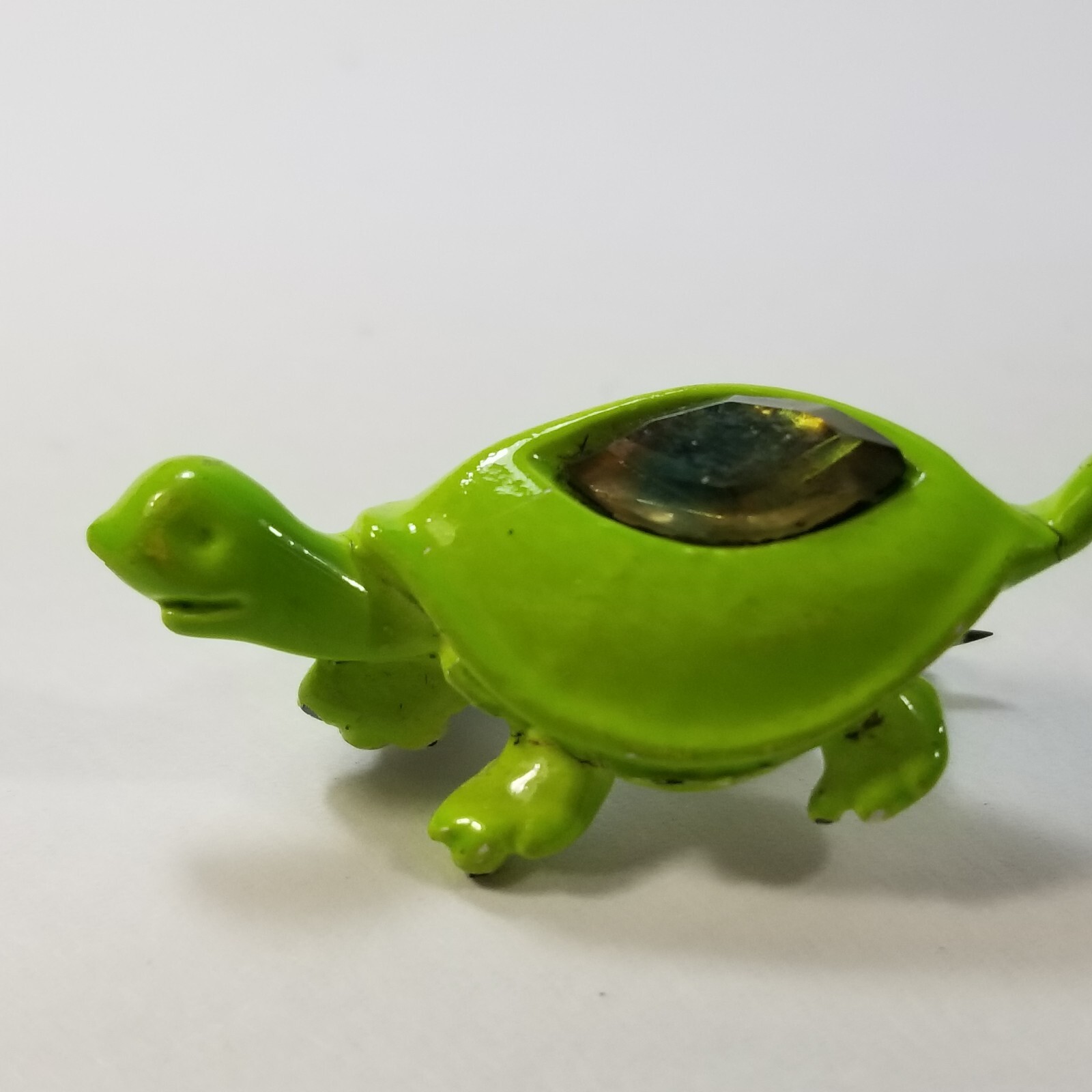 TURTLE VINTAGE GREEN ENAMEL RHINESTONE Brooch Pin