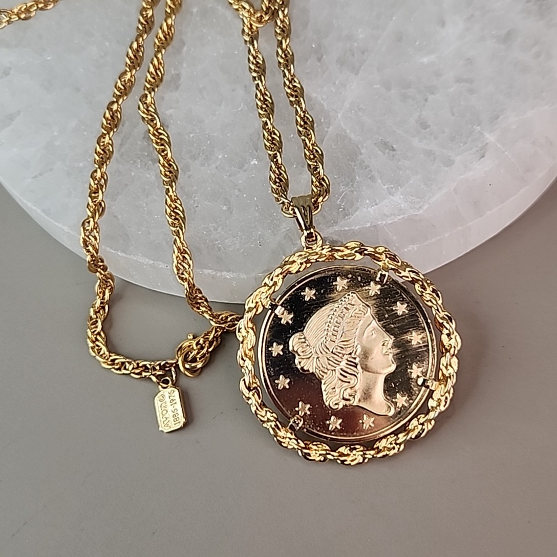 Vintage Avon Bicentennial Coin Necklace Lady Liberty 1976 Gold Tone 28″