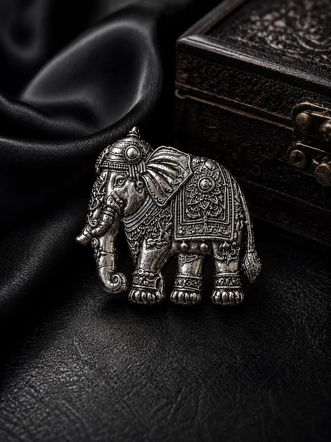 Vintage Elephant Lapel Pin for Men | Antique Silver Elephant Brooch | Royal Suit