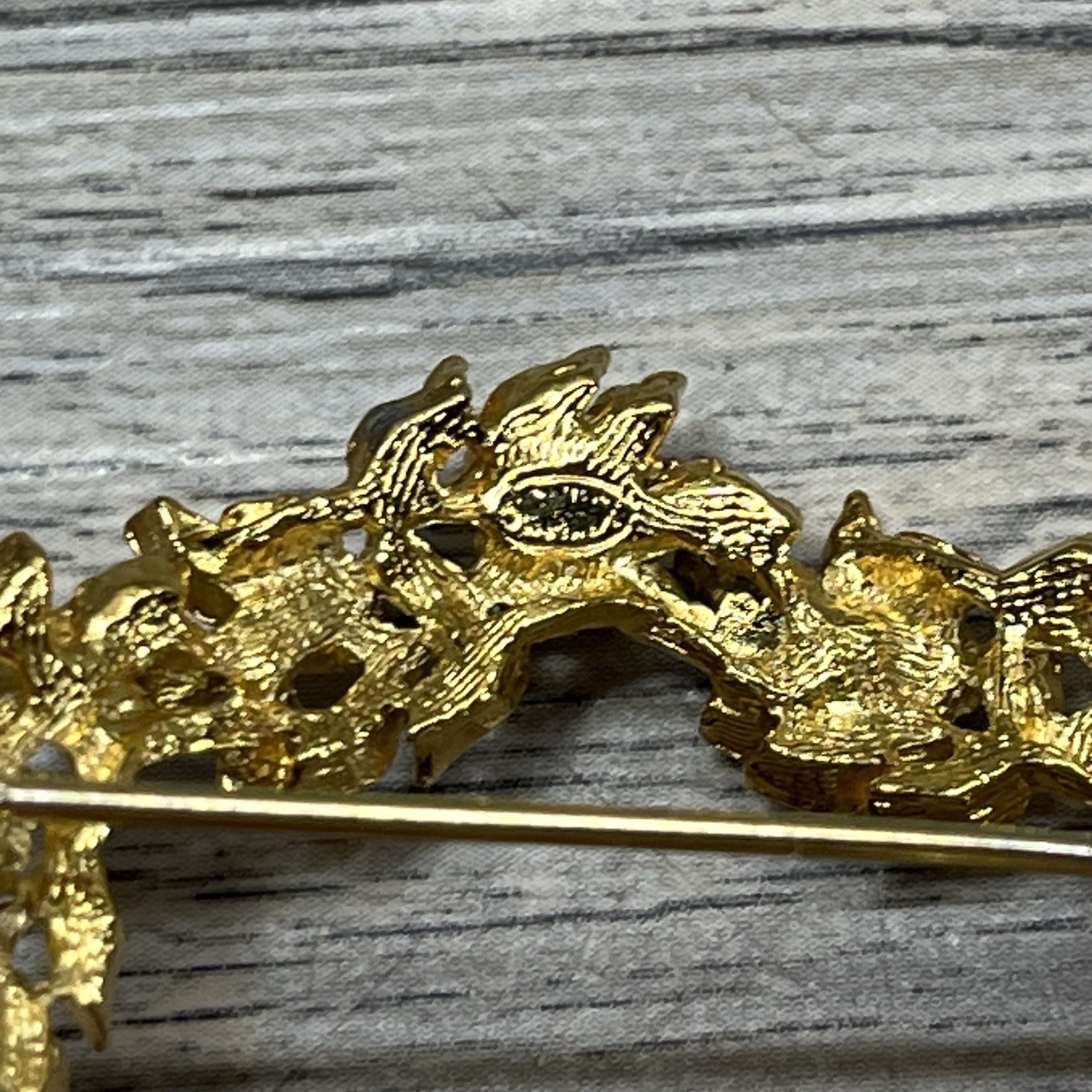 Vintage Gold Filled Brooch Round Wreath A 1847 Signed Leaves 1 3/4″