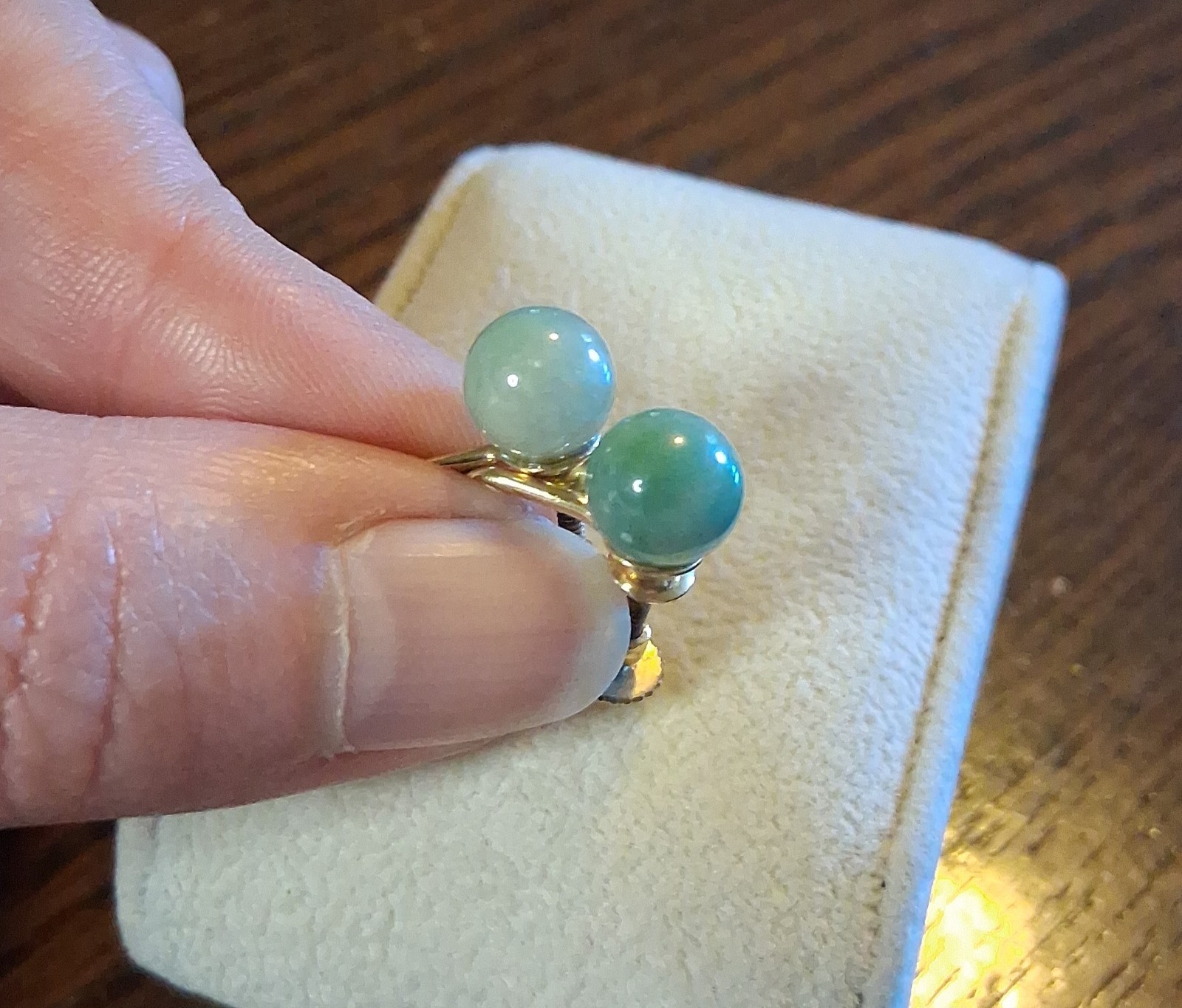 Vintage Cultra 8mm Jade(?) Sphere Gold Filled Screwback Earrings See Pics/Descri