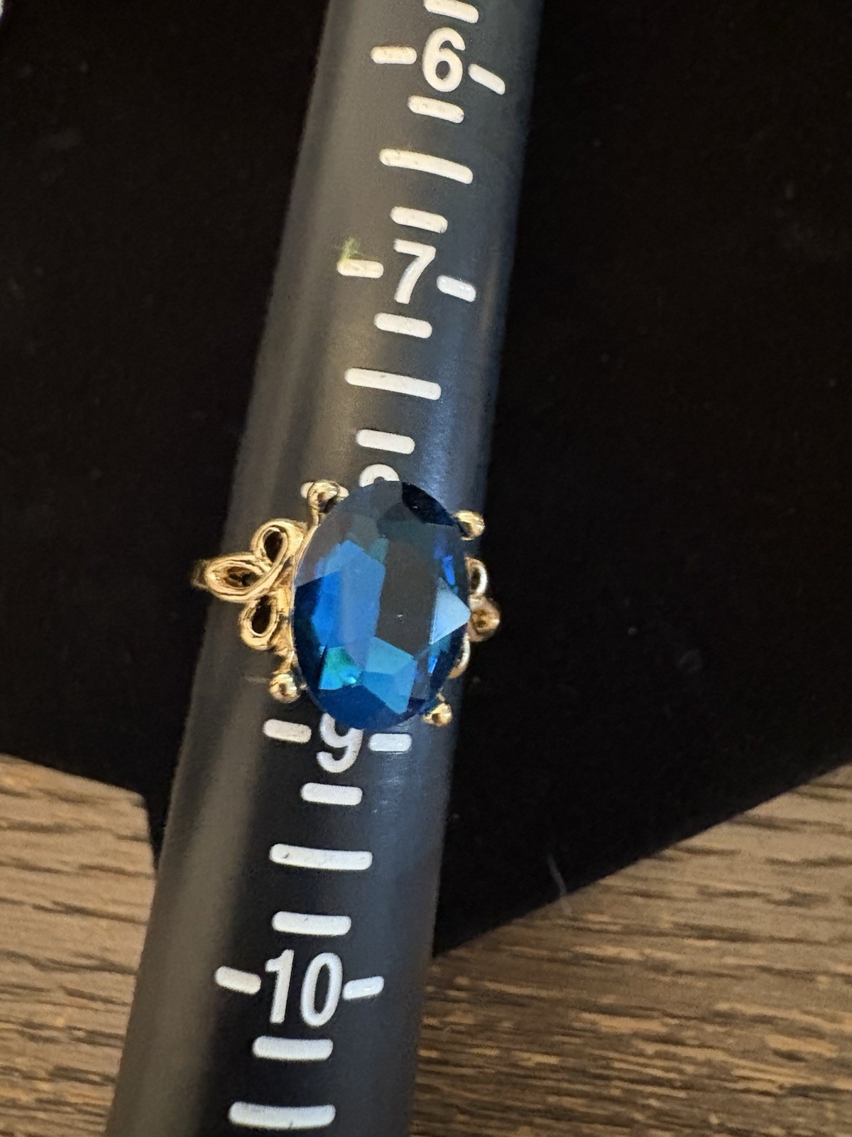 Beautiful Assorted Cut Glass Gold Tone Ring Set Of 10 Lot See Photos For Sizes