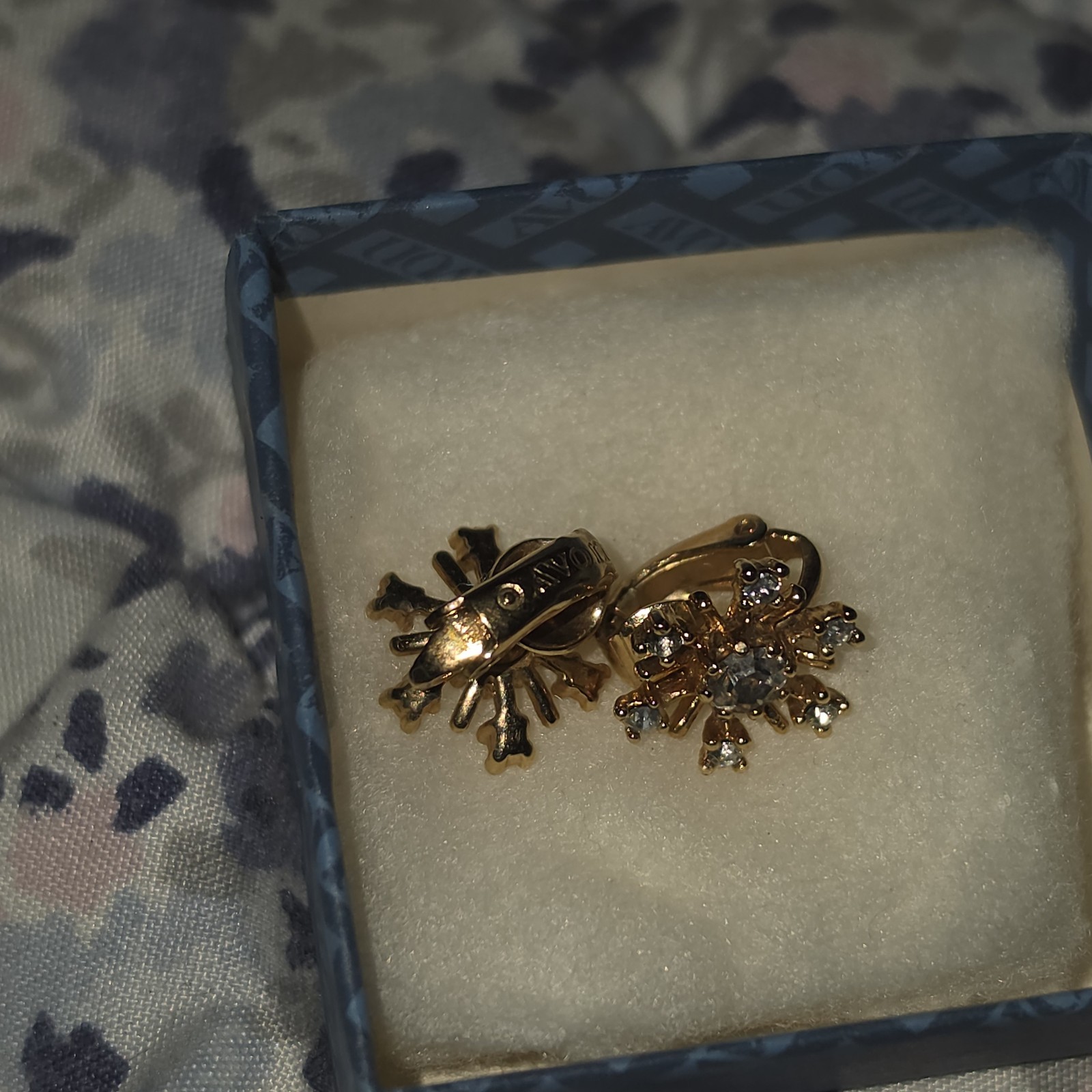 Vintage 1978 Avon Starburst Rhinestone Earrings Gold-Tone Clip In Original Box