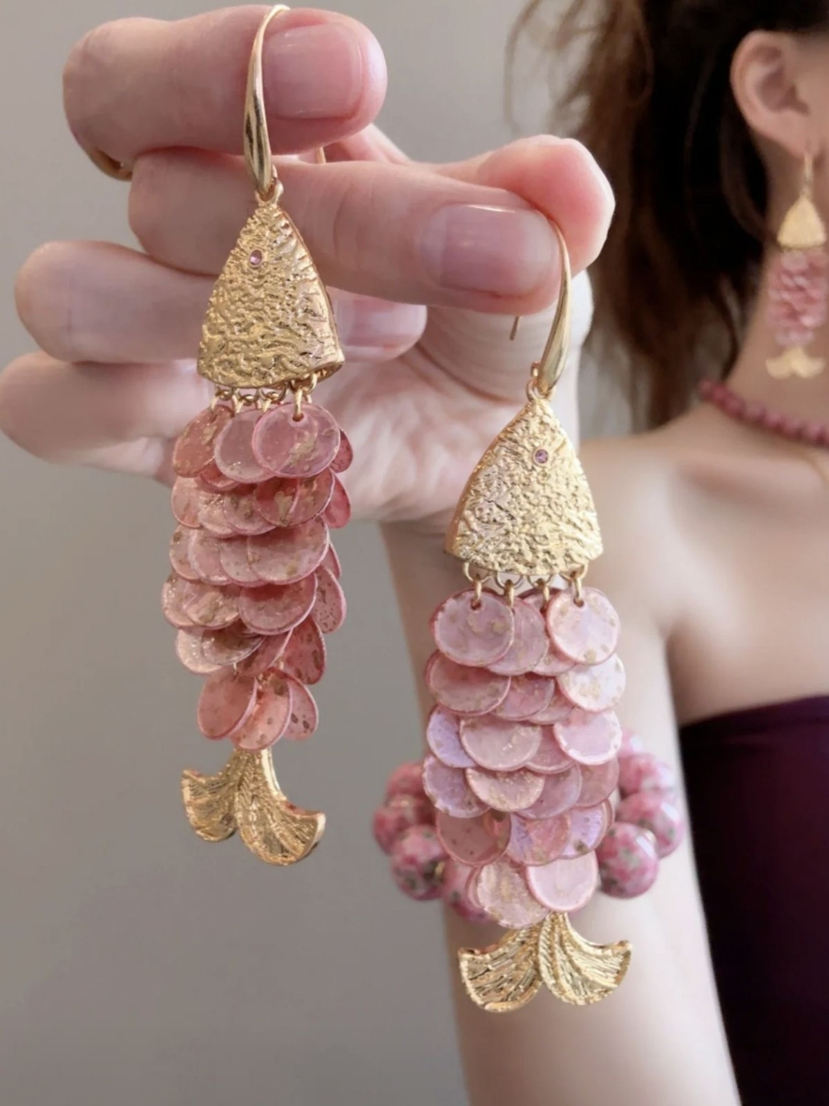 Vintage Pink Shell Scale Goldfish Exaggerated Hook Earrings New Arrival Jewelry