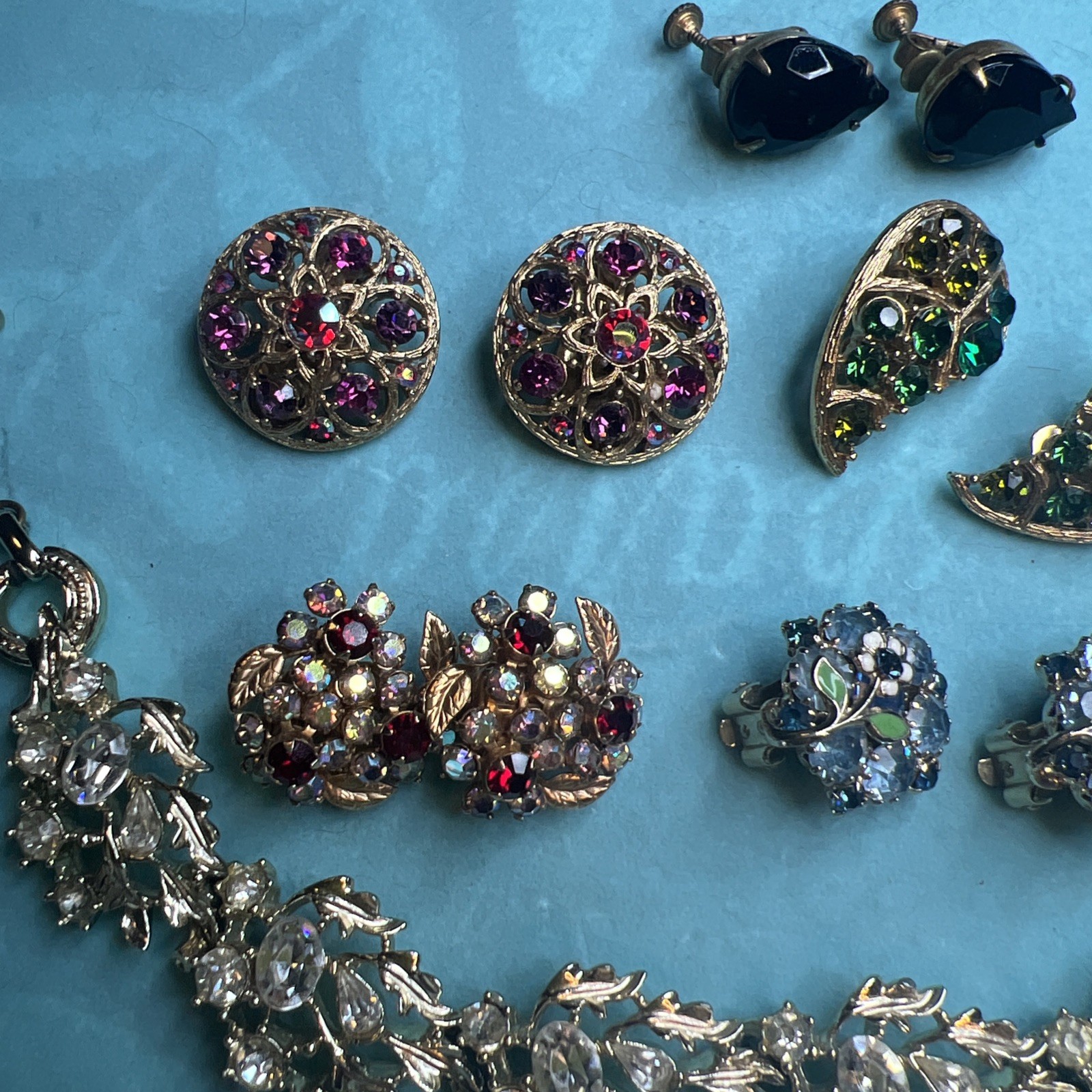 Lot 7 Pr Vintage Clip Earrings Lisner, Kramer, Weiss & Haskell & Lisner Necklace