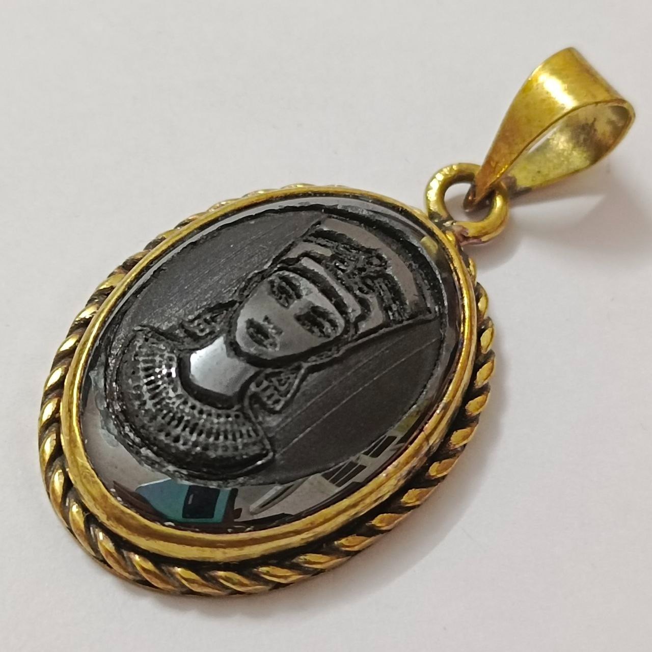Vintage copper pendant with hematite stone, engraved Egyptian Queen design