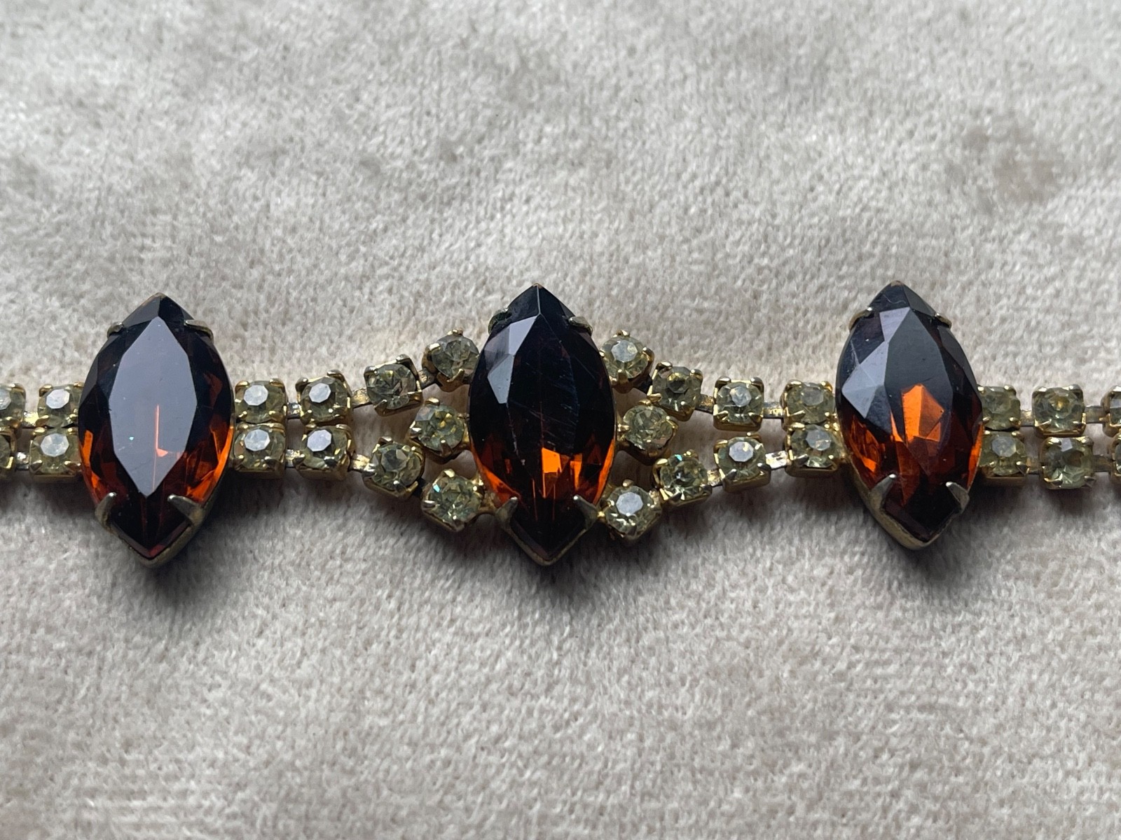 Vintage Amber Marquise Rhinestone Bracelet 7″ Julianna?