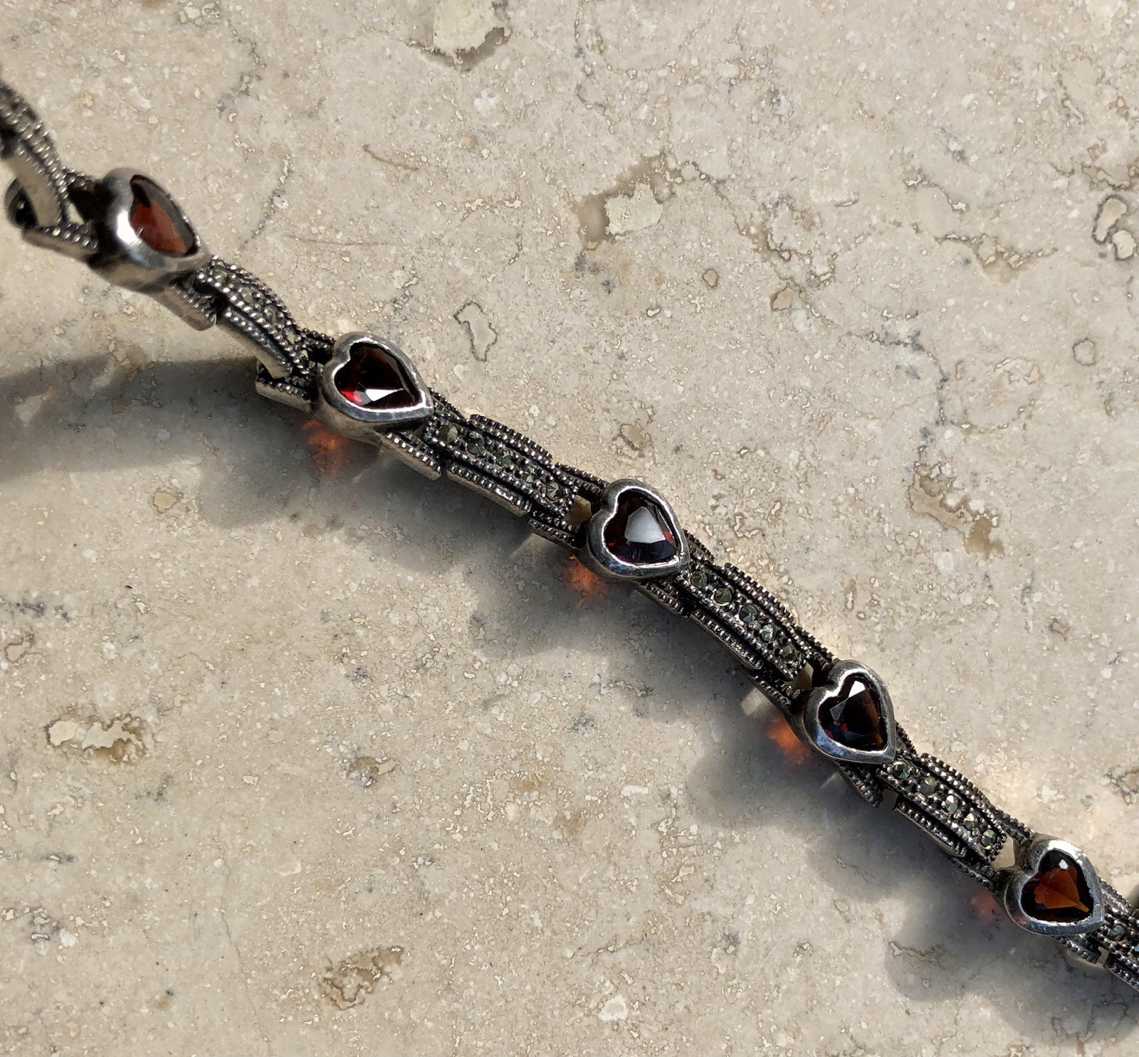 ❤️✨Genuine VINTAGE STERLING SILVER MARCASITE GARNET HEART ESTATE Tennis Bracelet