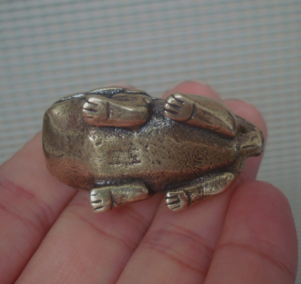 Solid Brass Pixiu Lucky Beast Statue Charm Pendant Vintage Style Bags Ornament