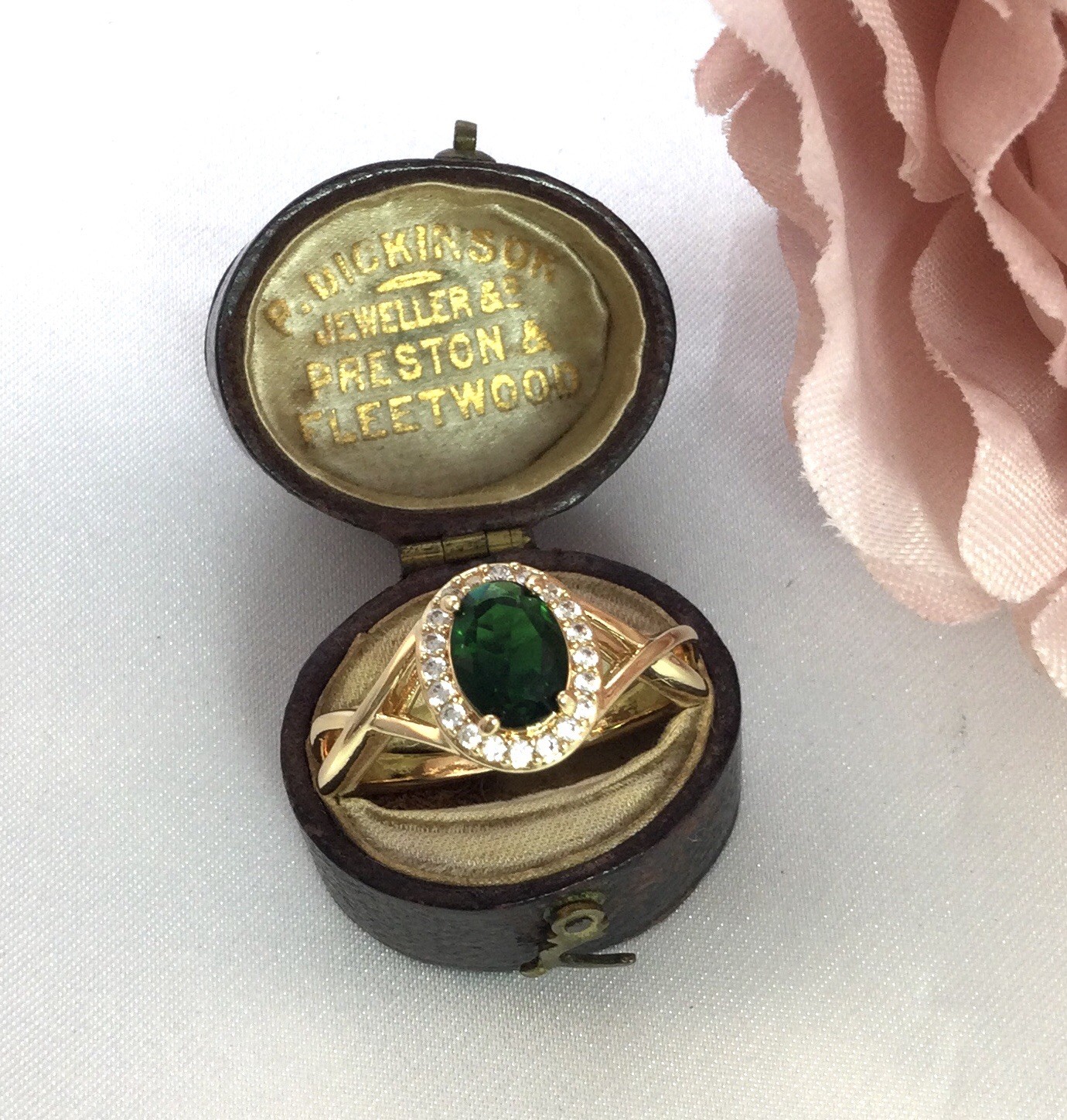 Vintage Jewellery Gold Ring Emerald and White Sapphires Antique Deco Jewelry