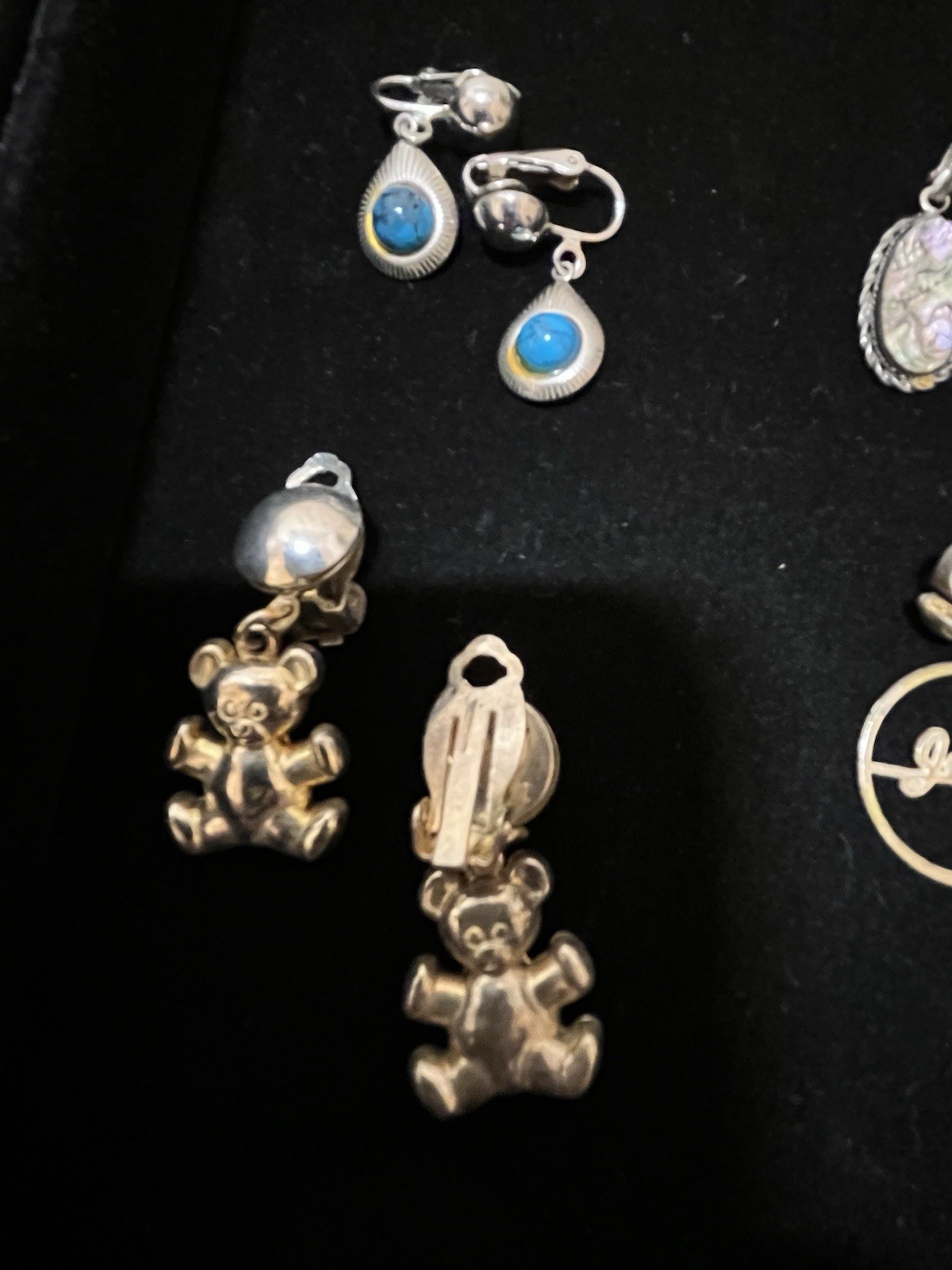 20 Pair Vintage Clip On EarRings Various Colors And Styles As Pictured Lot 02