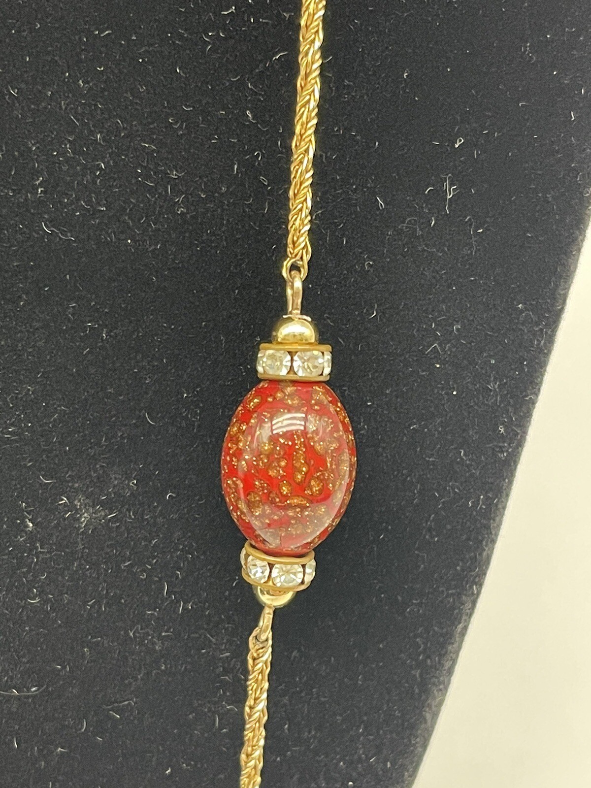 VINTAGE HENKEL GROSSE GERMANY LONG GOLD TONE NECKLACE RED BEAD CRYSTAL 38” 1970’