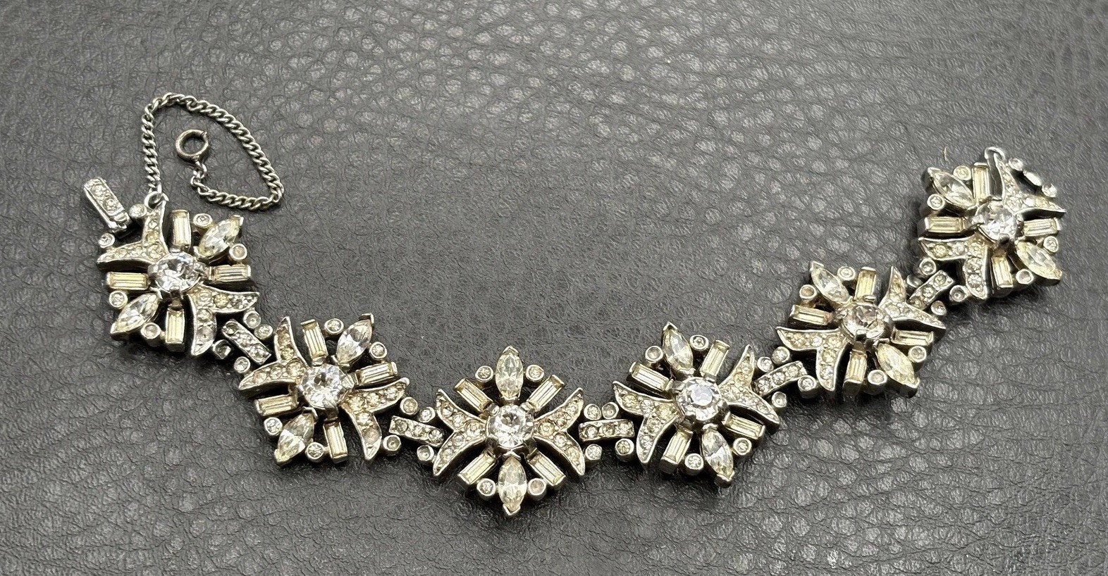 Vintage HIGH END Silver Tone Rhinestone Statement Bracelet Safety Chain READ
