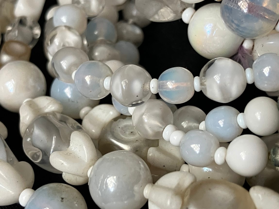 Vintage White Glass Beaded Necklace Bracelet Set Opalescent MCM Bridal