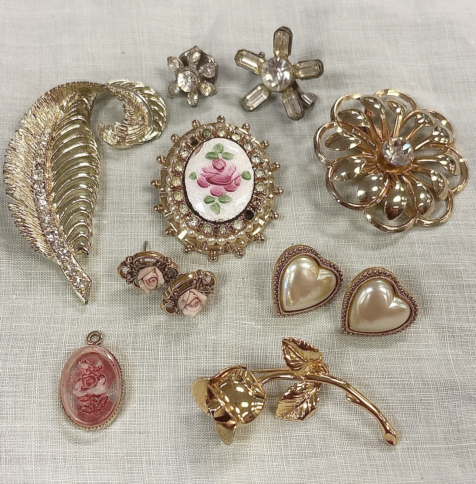 VTG Jewelry Lot Coro Monet 1928 Signed Brooches Earrings Rhinestone Gold Estate
