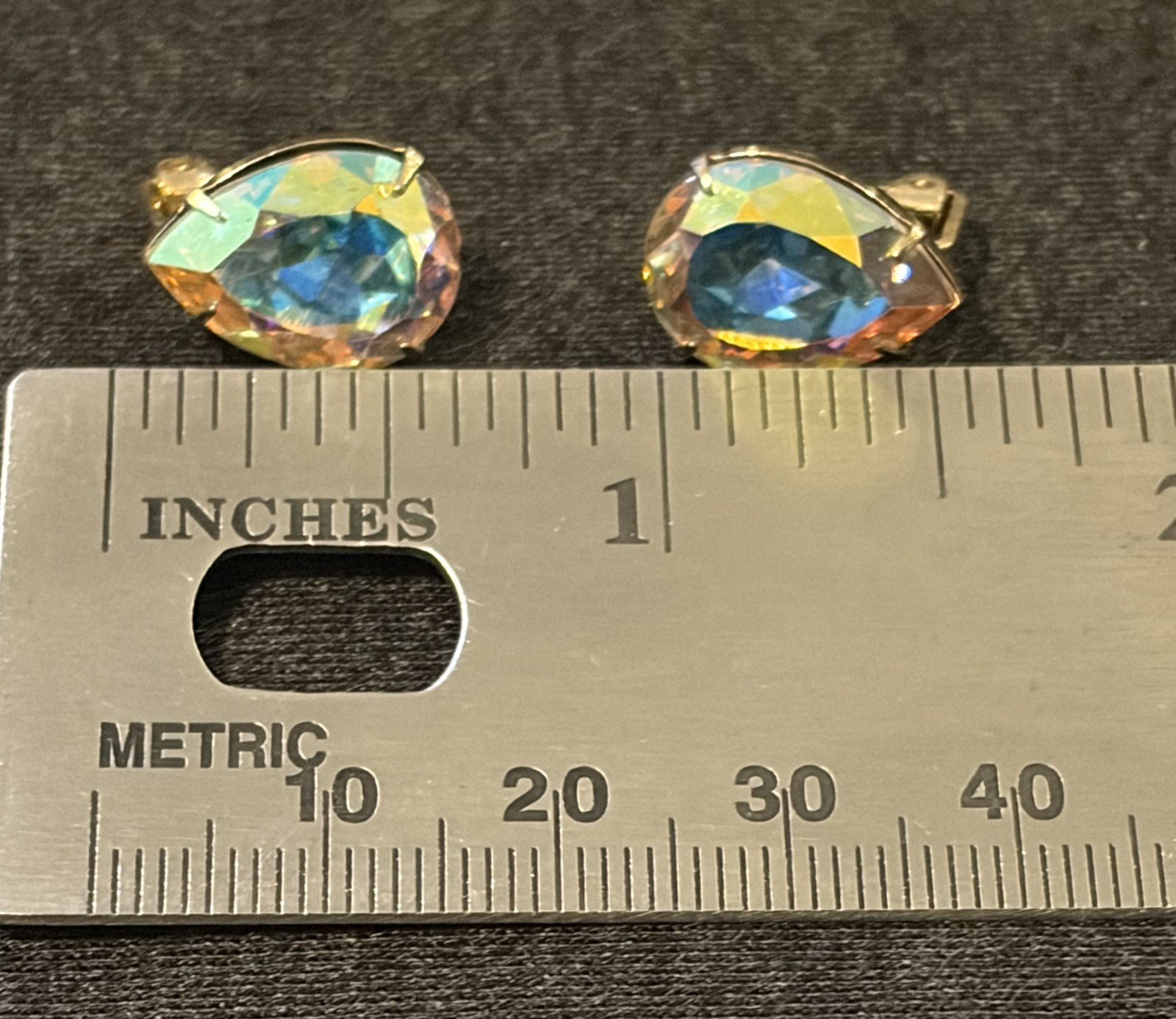 Vintage Aurora Borealis Crystal Pear-Shaped Rhinestones Pat. 1967965