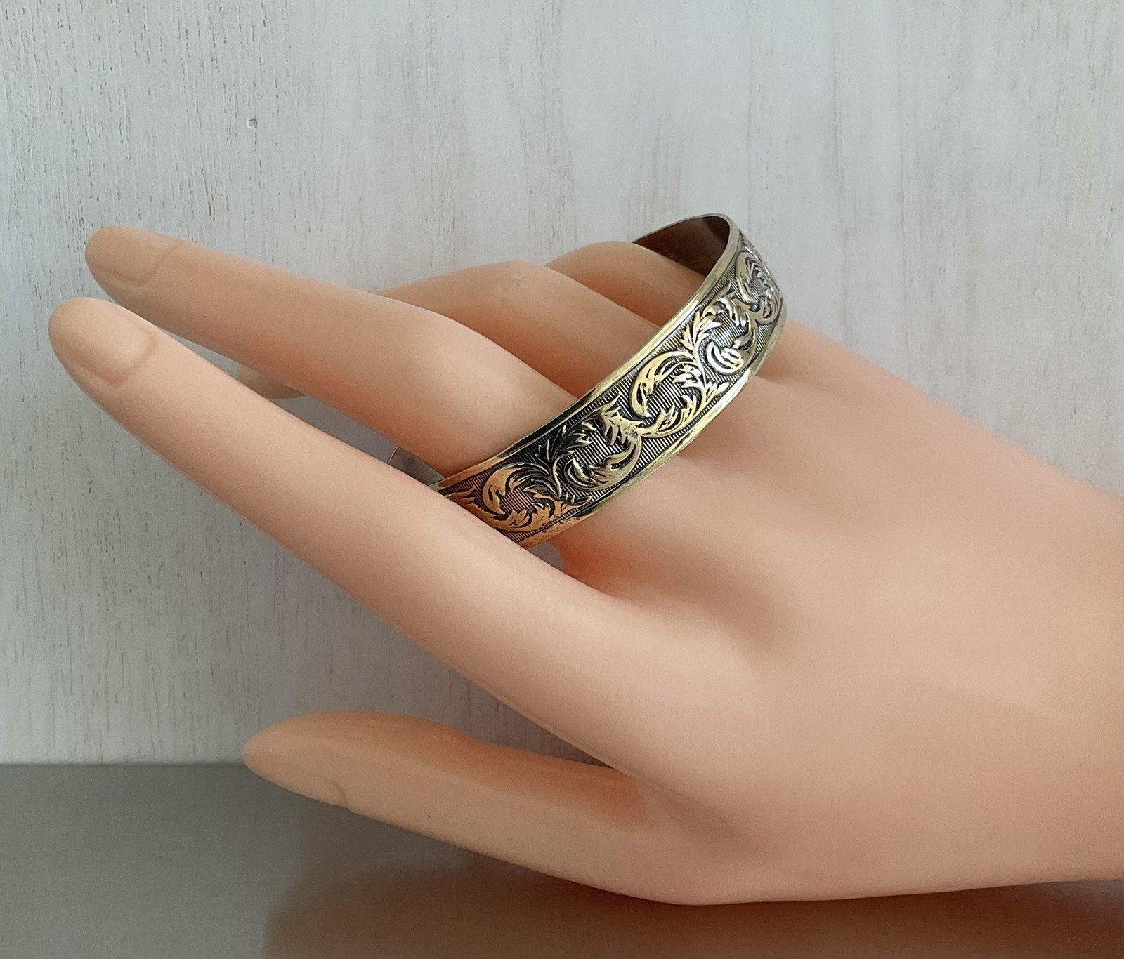 Vintage DANECRAFT Vermeil Sterling Cuff Bracelet Raised Leaf Vine Pattern 6.5″