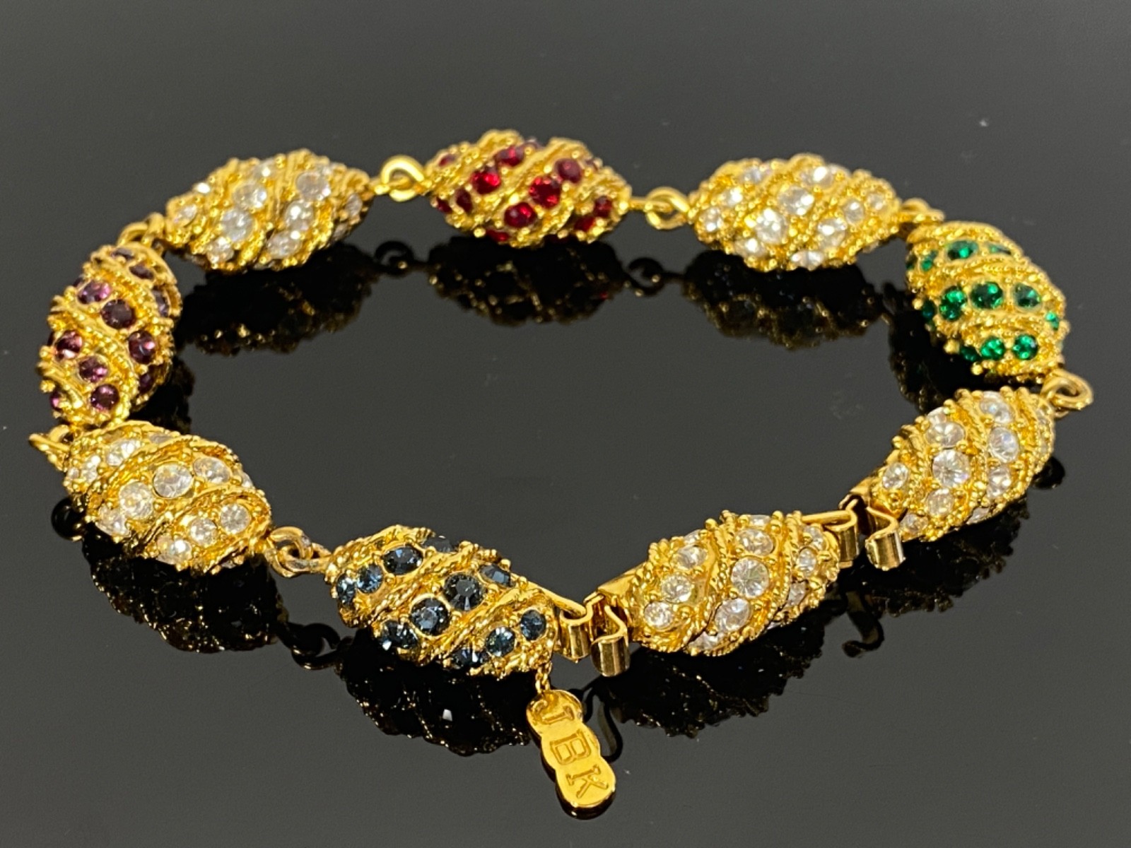 JBK JACKIE KENNEDY CAMROSE & KROSS Vintage Gold Tone Fancy Egg Bracelet