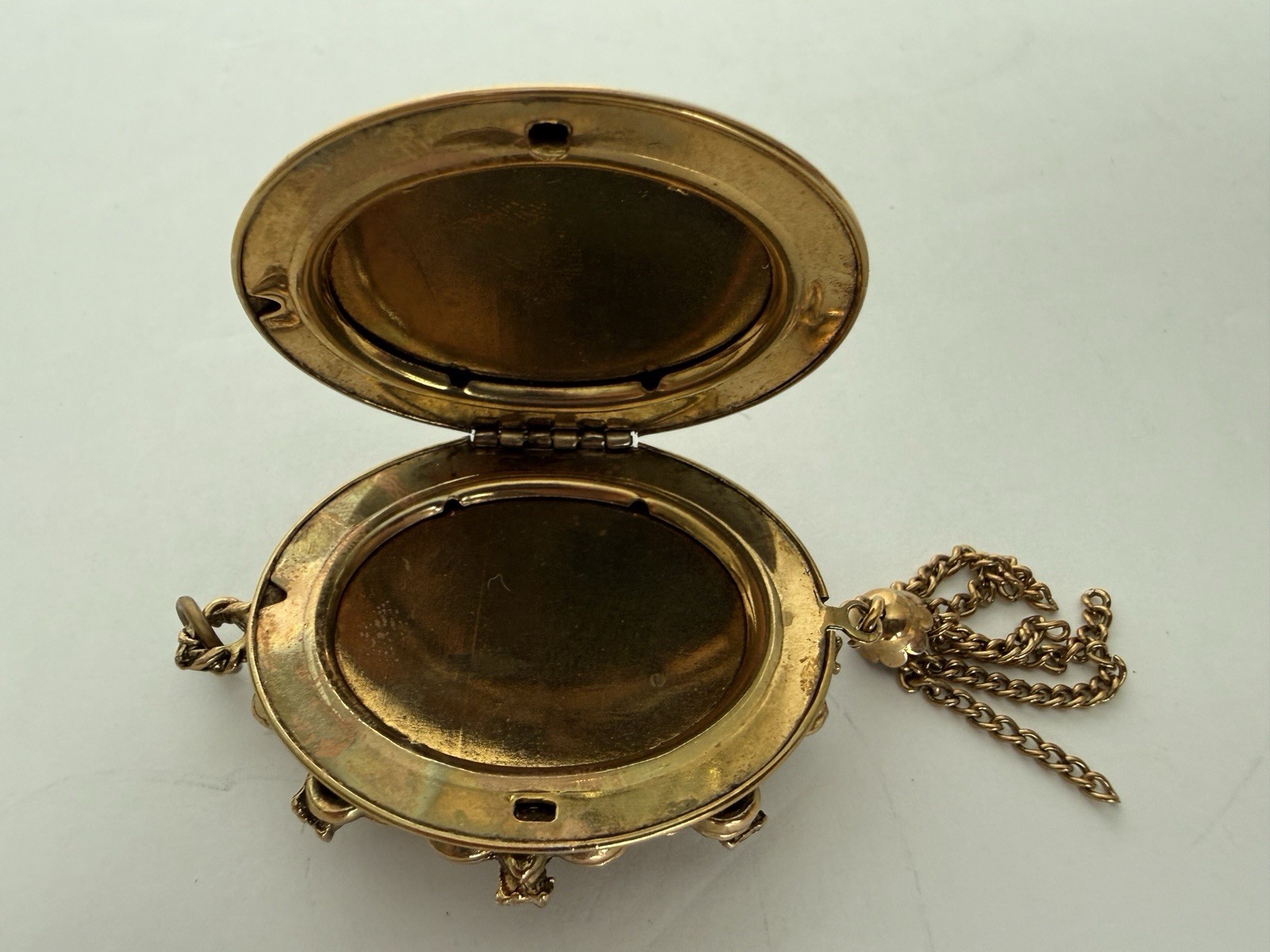 Vintage gold tone jewelry Lot 0f 5